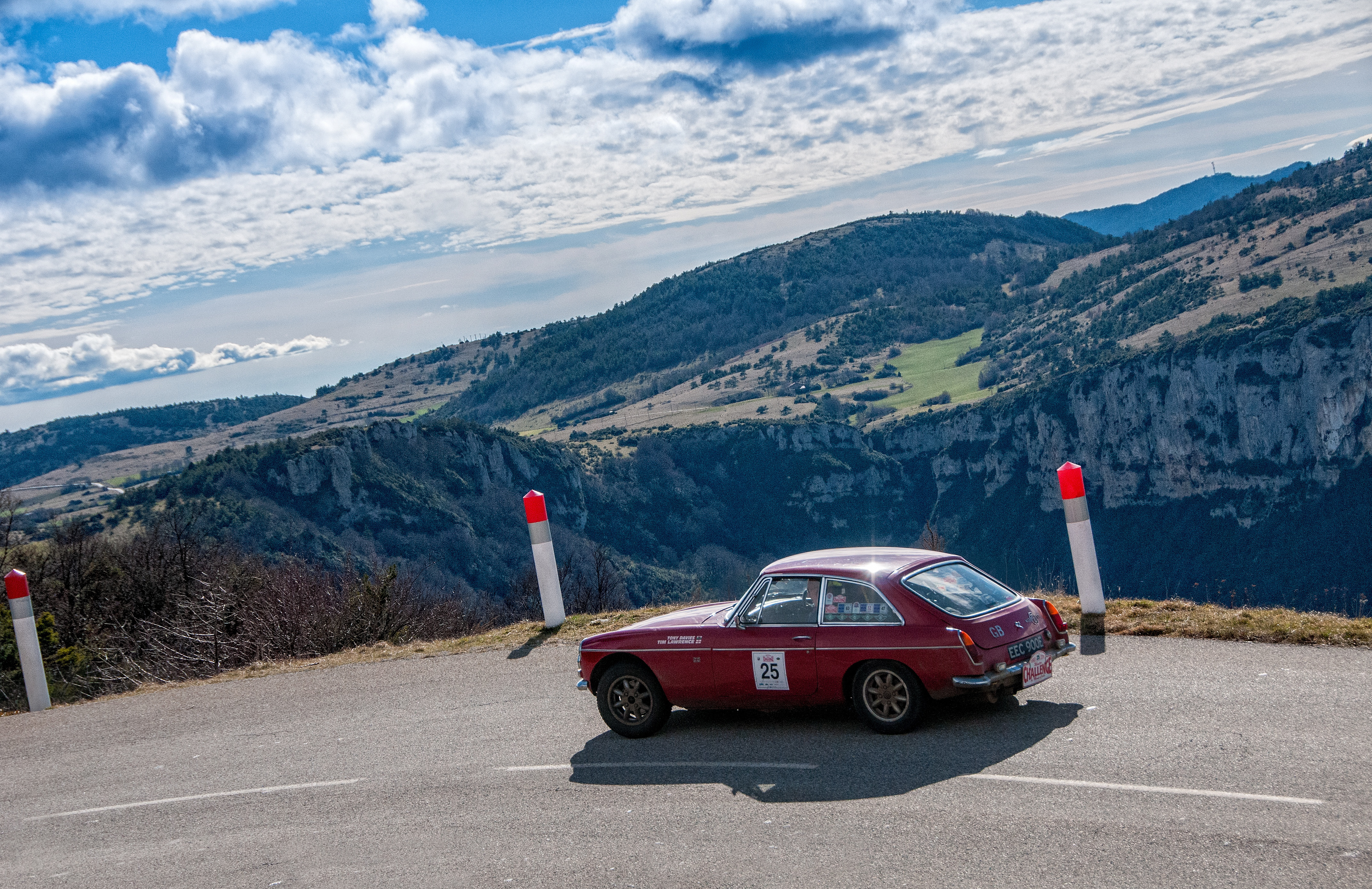 Stolen MGB GT reunited with owner after huge social media campaign