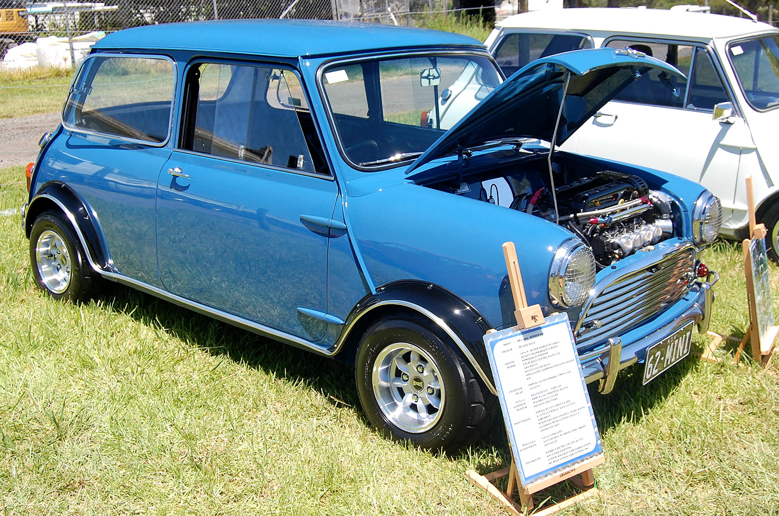 Minis shine at Australia's Minis in the Gong event