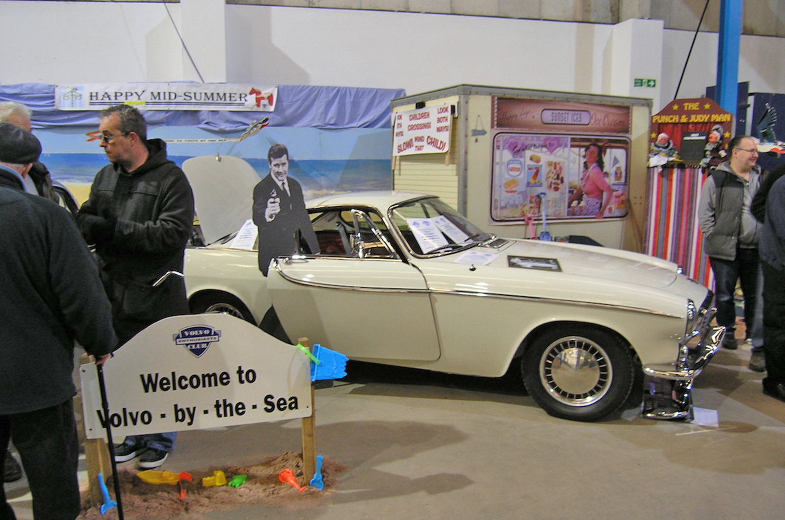 Boycie stars at Shepton Mallet classic show 