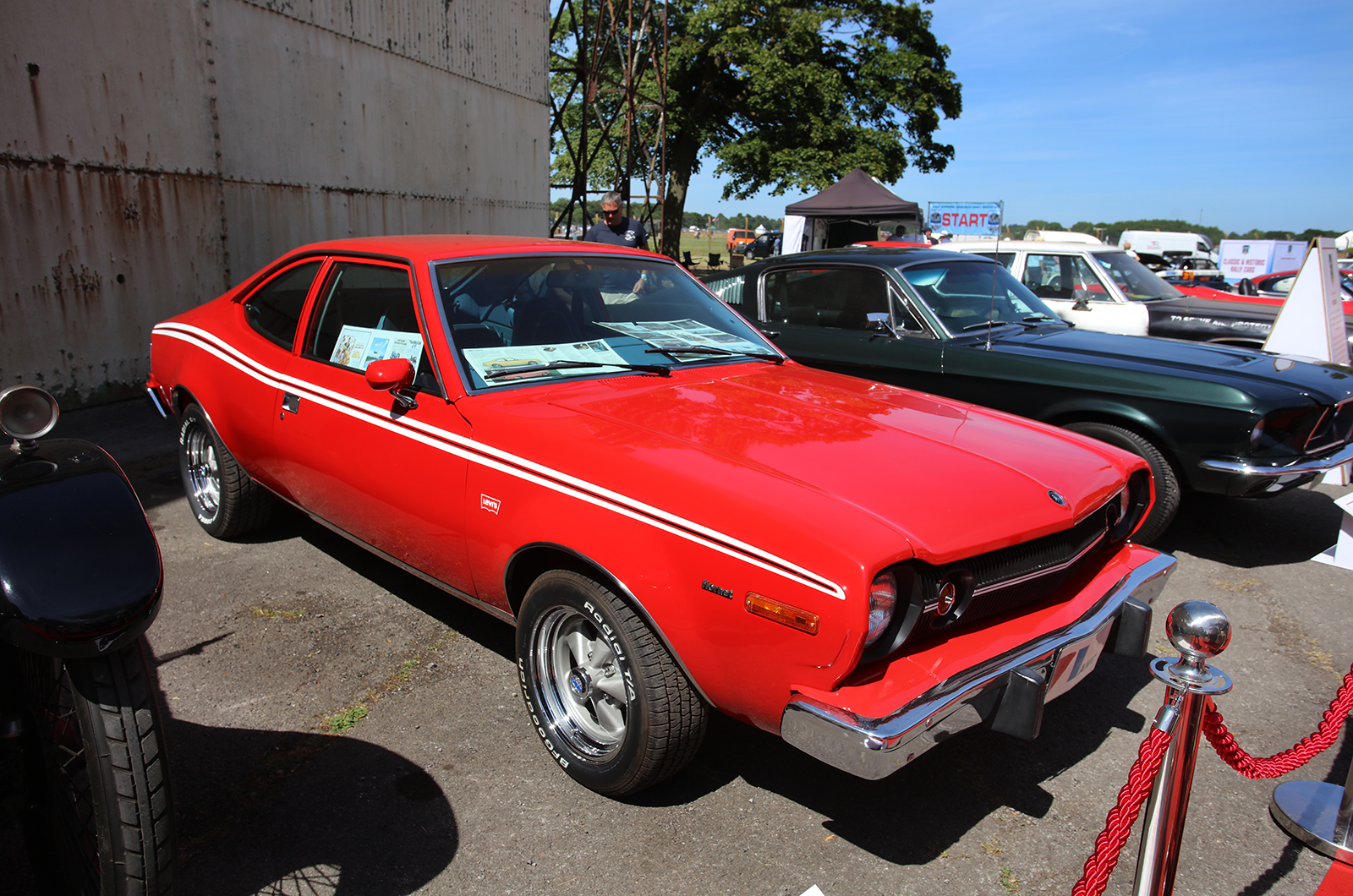 The sun shines on The Classic & Sports Car Show in association with Flywheel 