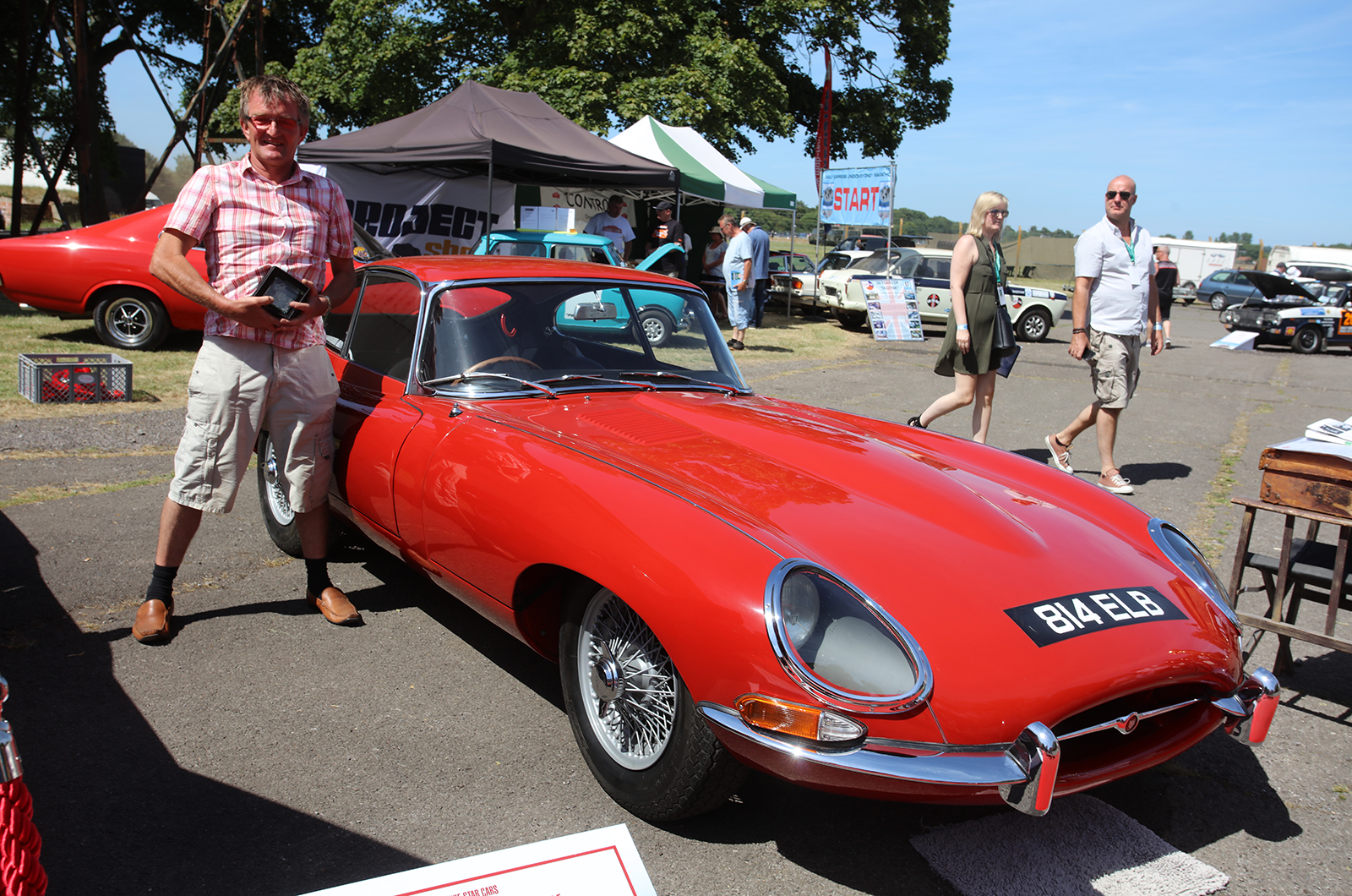 The sun shines on The Classic & Sports Car Show in association with Flywheel 