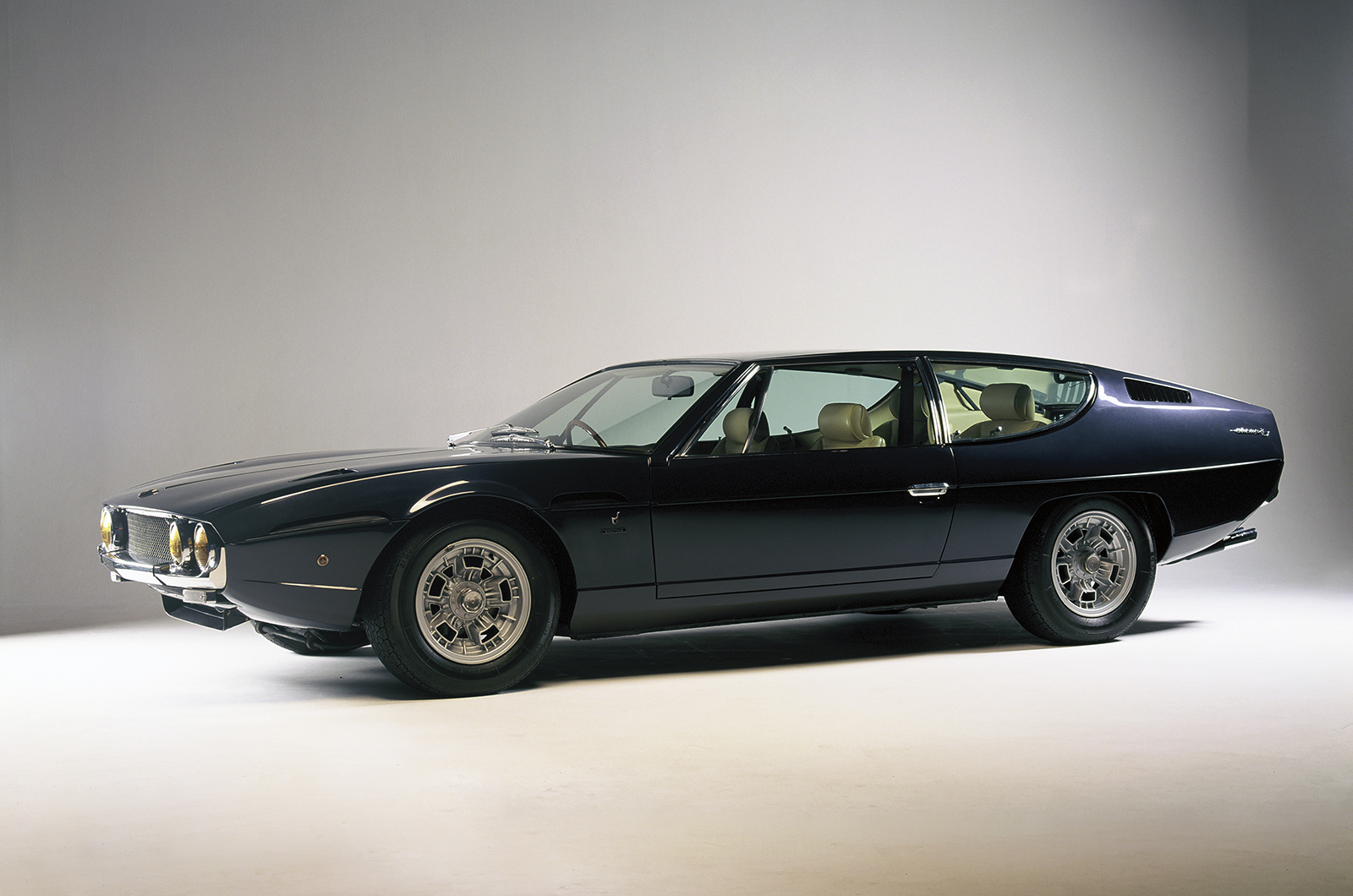 Lamborghini celebrates Espada and Islero’s 50th birthday