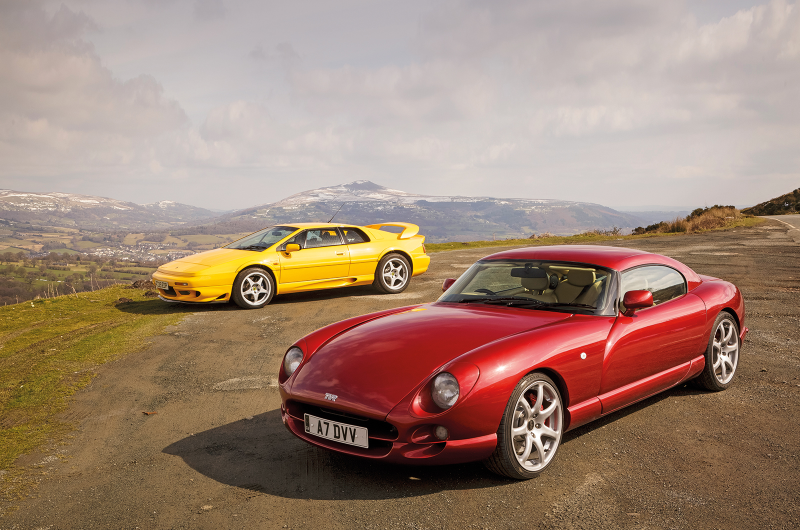 Classic & Sports Car – Brave new world: TVR Cerbera vs Lotus Esprit