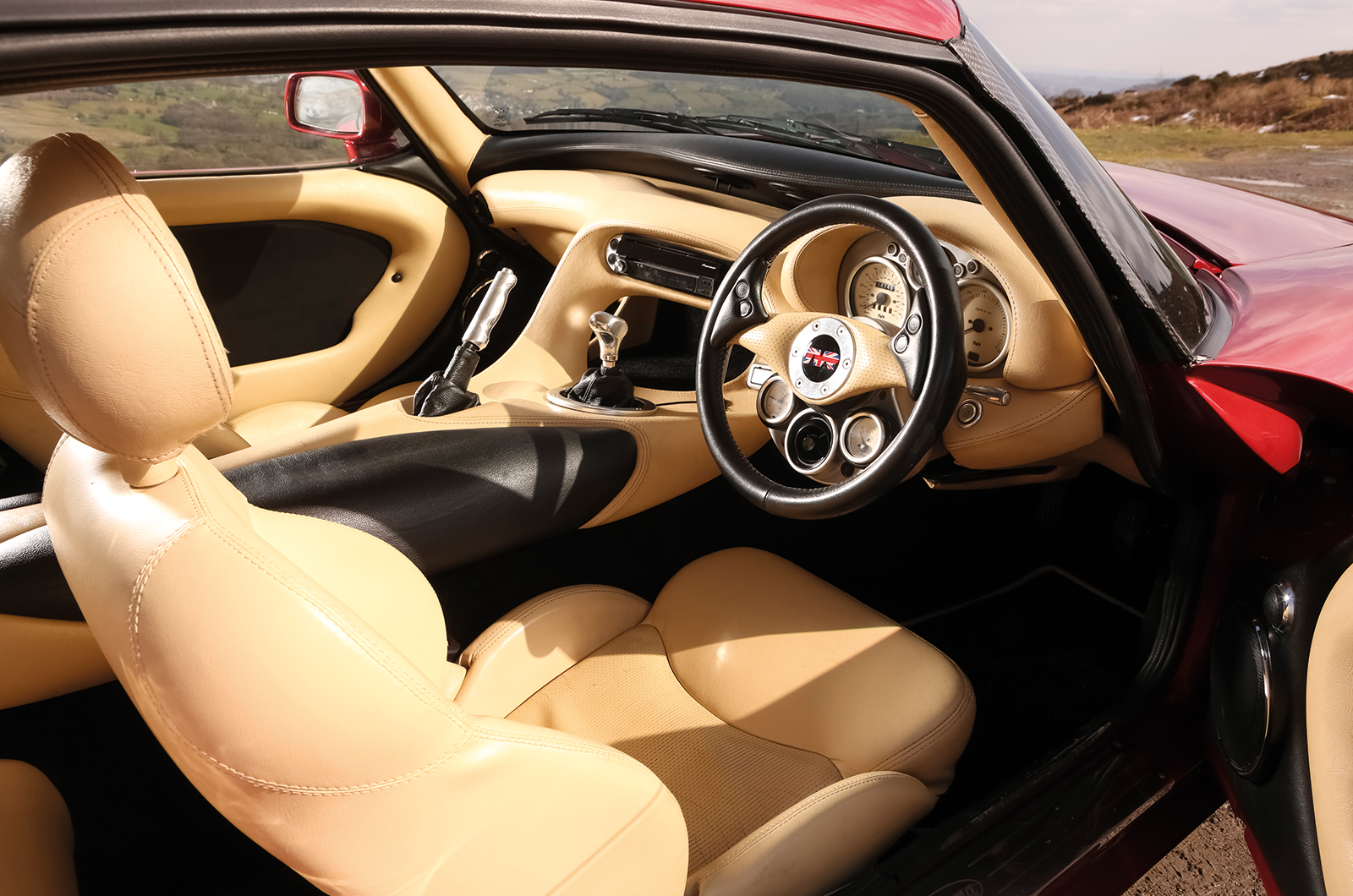 Classic & Sports Car – Brave new world: TVR Cerbera vs Lotus Esprit