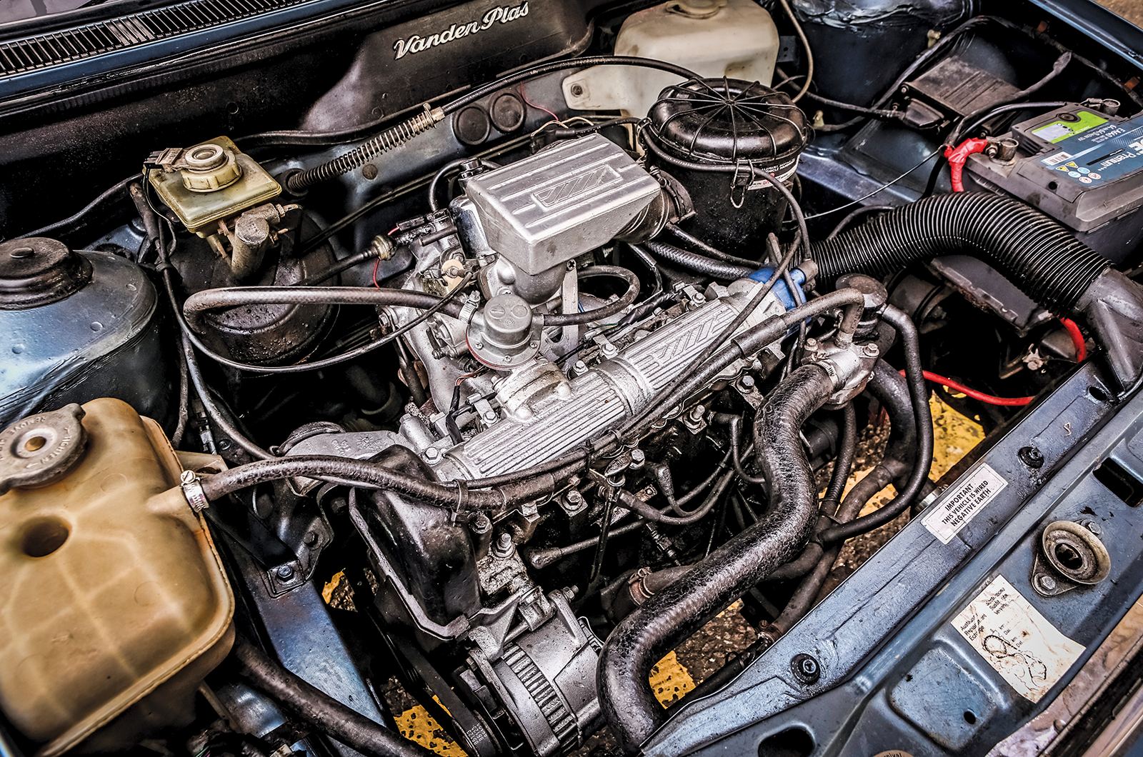 Classic & Sports Car – Ford Escort vs the world!