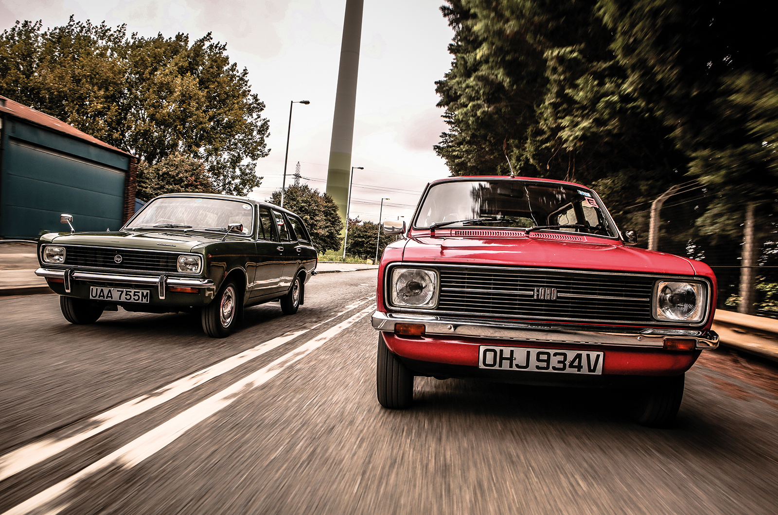 Classic & Sports Car – Ford Escort vs the world!