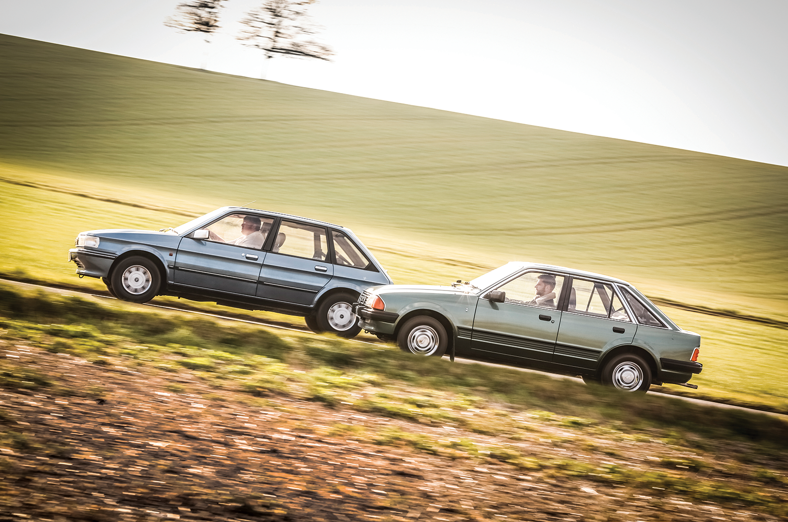 Classic & Sports Car – Ford Escort vs the world!