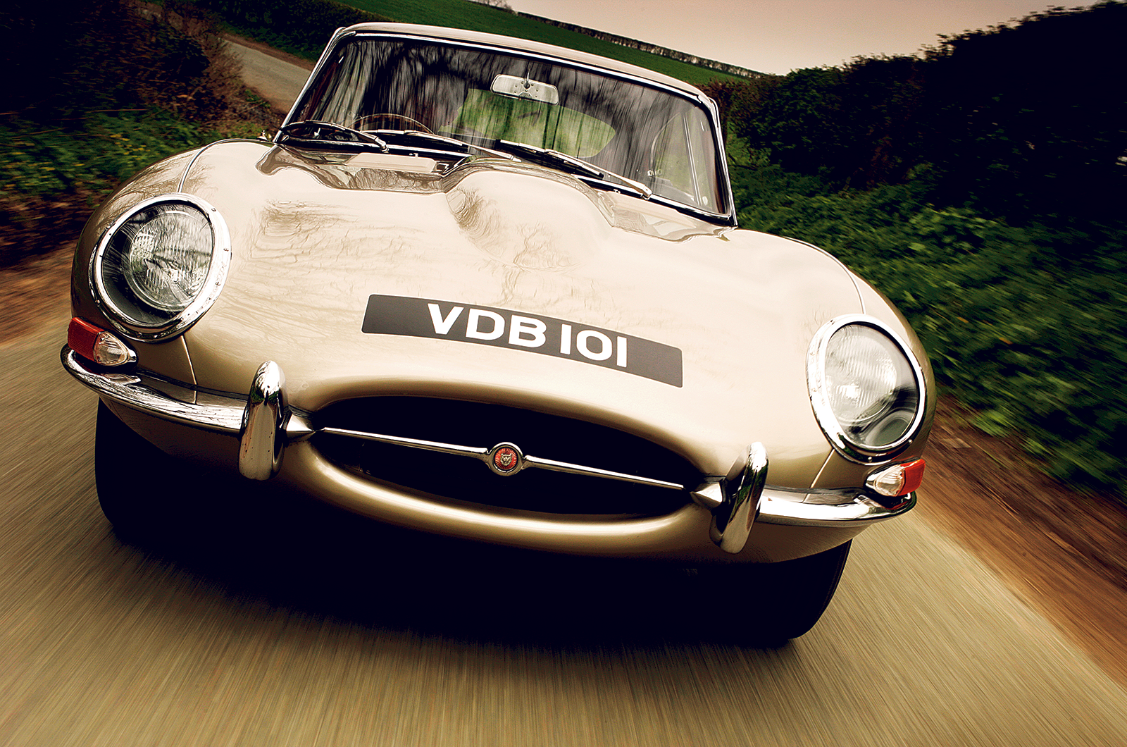 Classic & Sports Car – Everyone wants a Jaguar E-type, but which one is best?