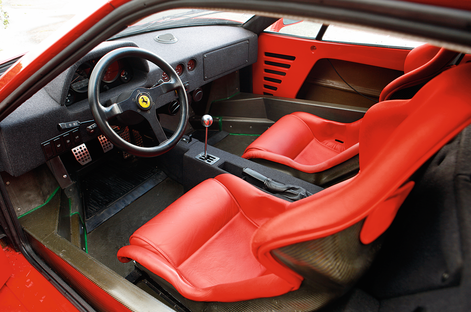 Extreme machine: the inside story of the Ferrari F40
