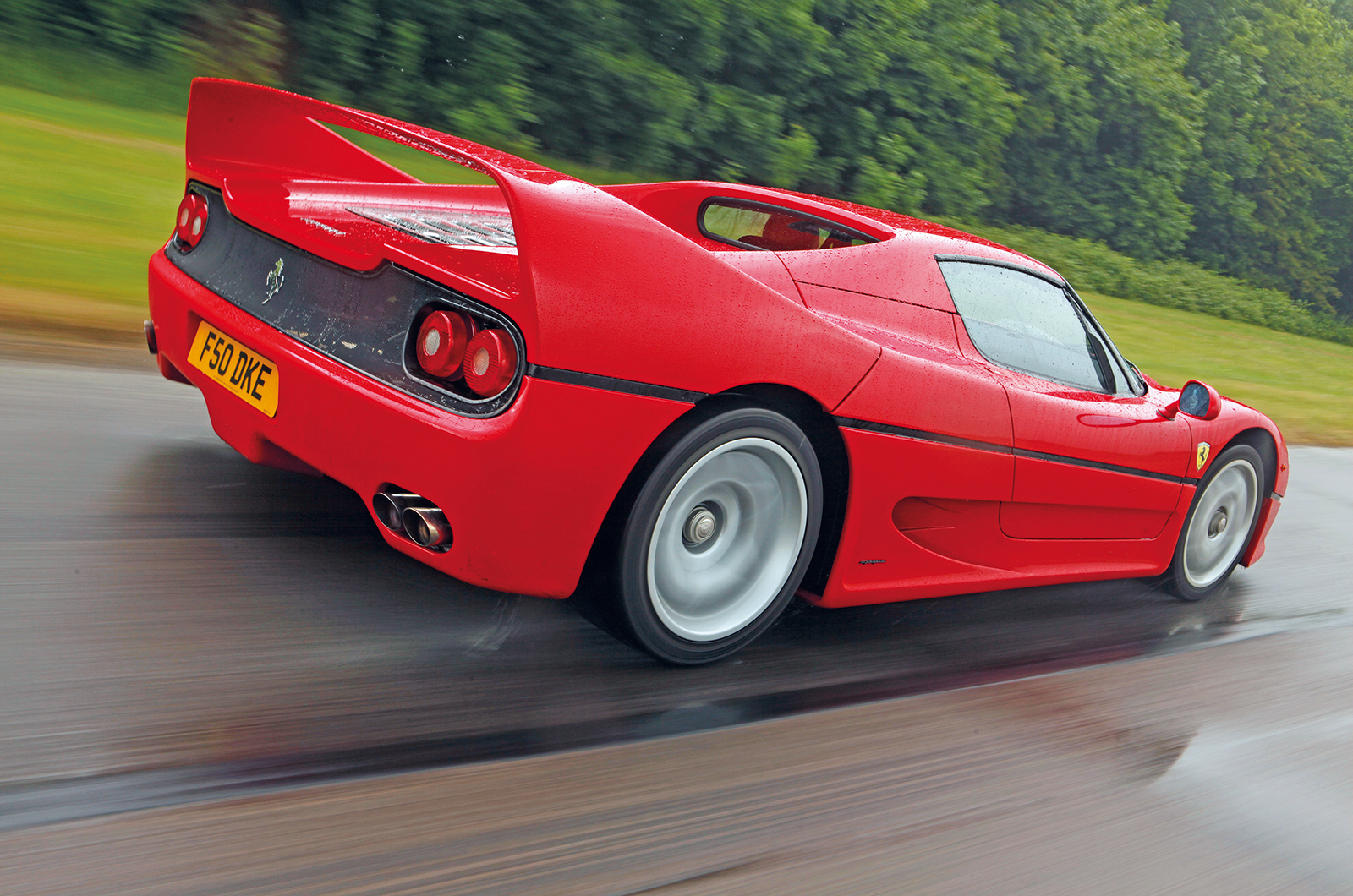 Extreme machine: the inside story of the Ferrari F40