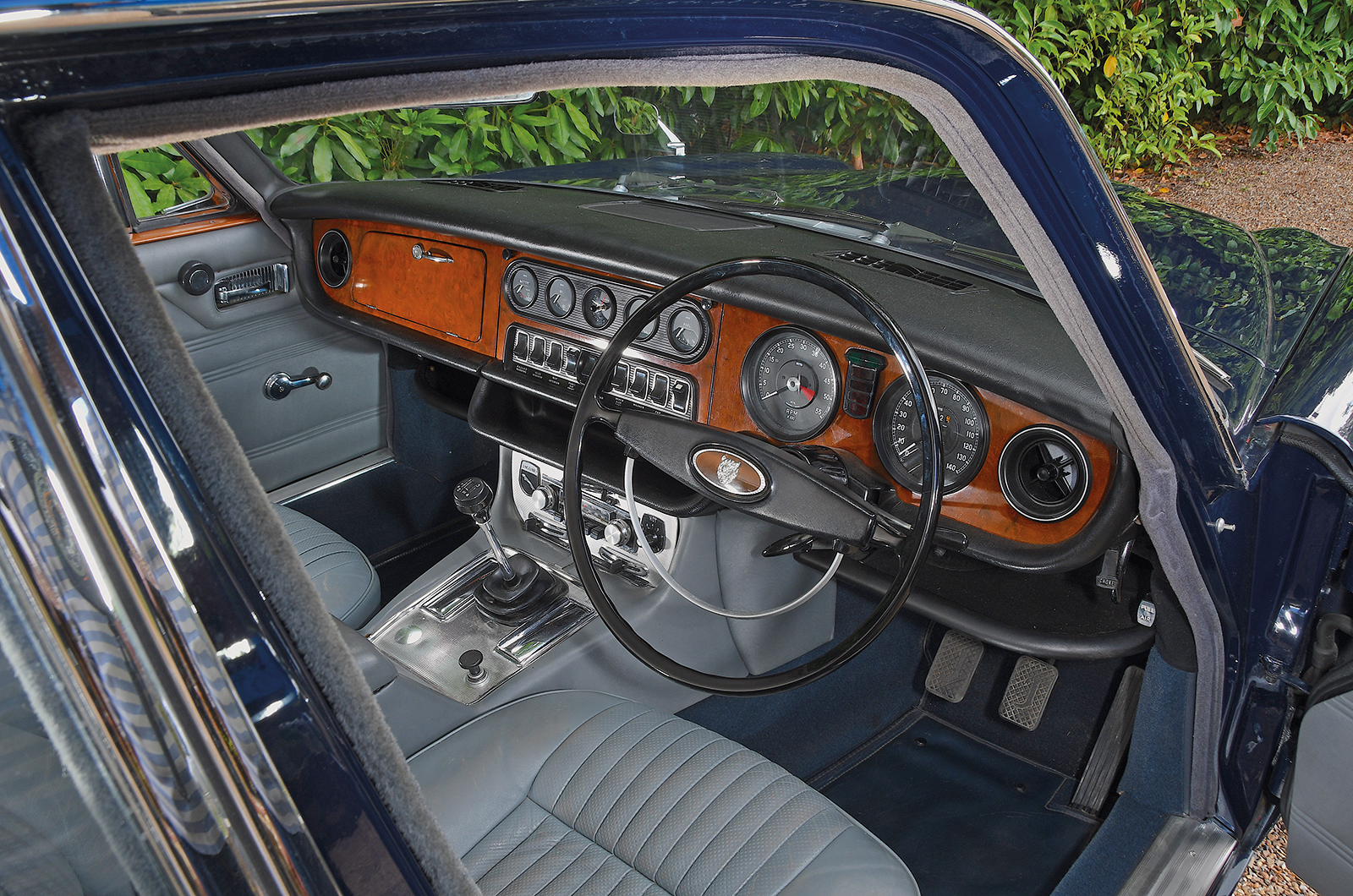 Classic & Sports Car – Why the Jaguar XJ is the world’s best saloon car