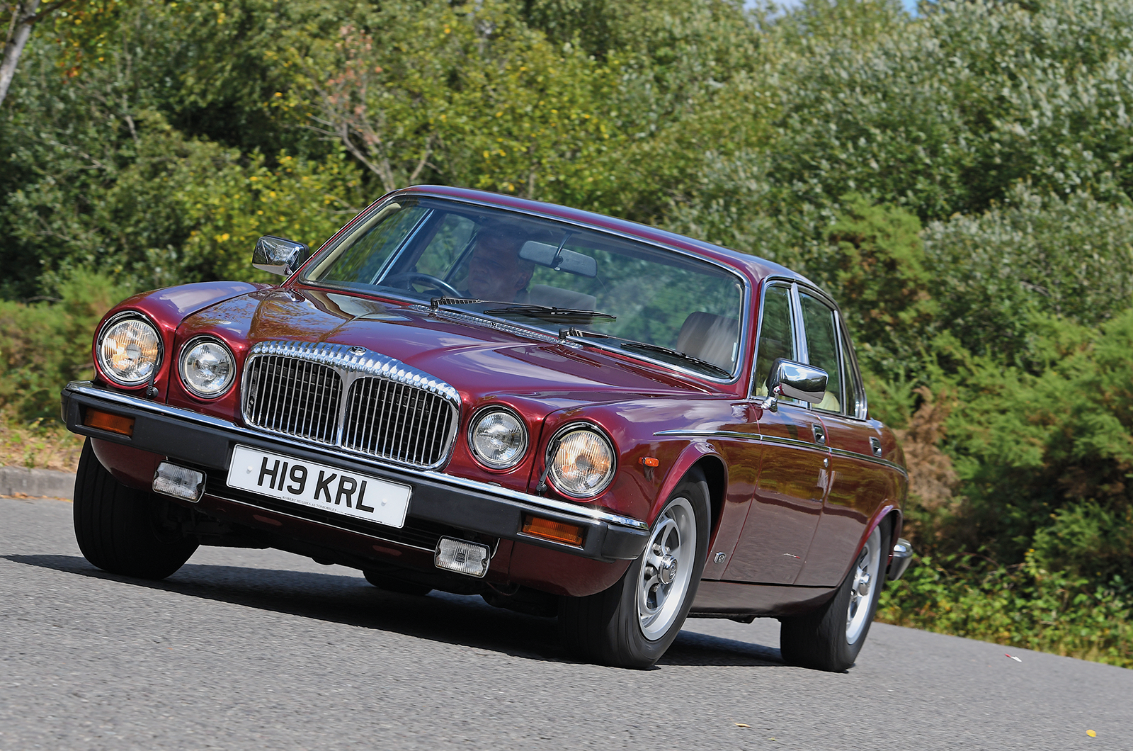 Classic & Sports Car – Why the Jaguar XJ is the world’s best saloon car