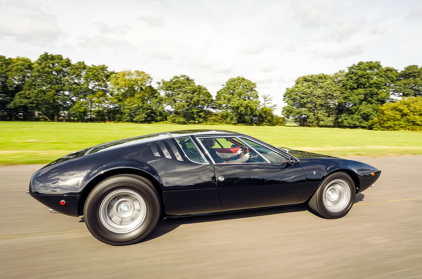 Battle of the supercars: Lamborghini Miura SV vs Ferrari 365GTB/4 Daytona vs De Tomaso Mangusta