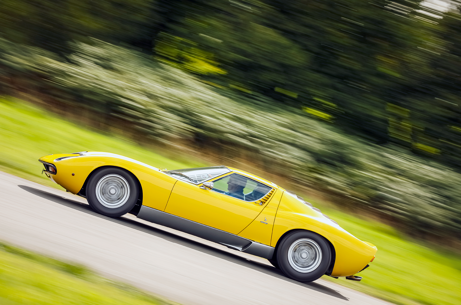 Battle of the supercars: Lamborghini Miura SV vs Ferrari 365GTB/4 Daytona vs De Tomaso Mangusta