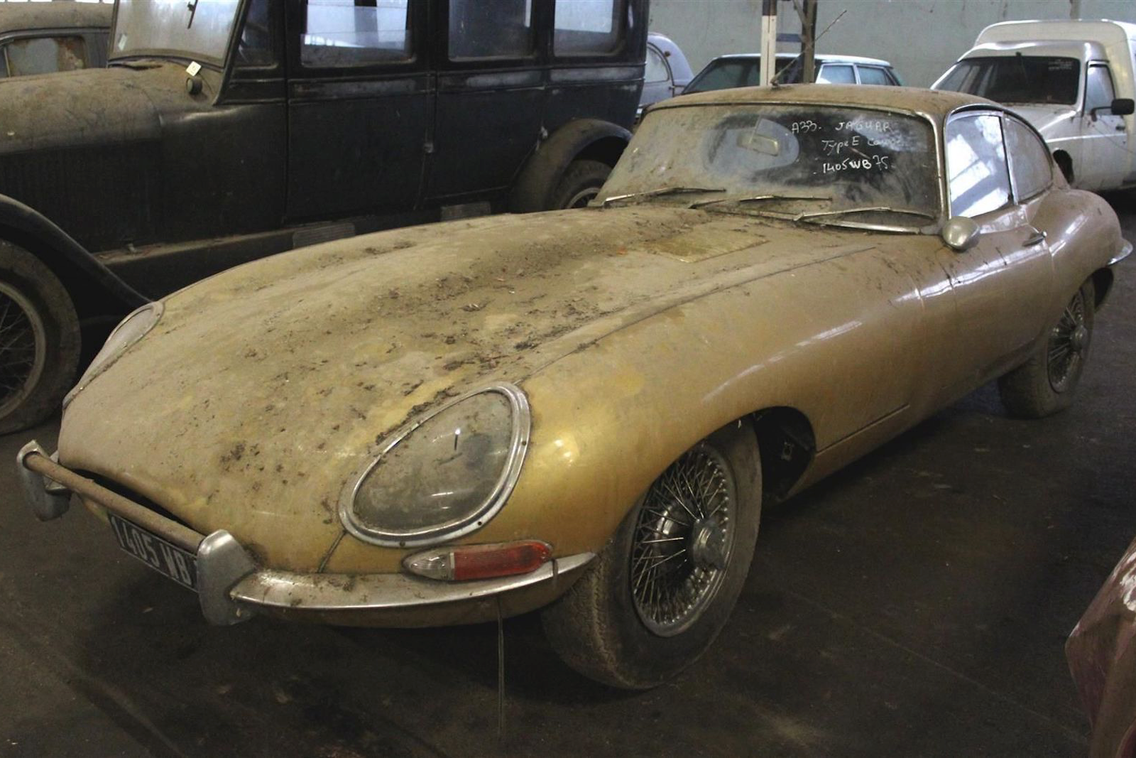 Classic & Sports Car – £493,000 Miura stars at French barn-find sale