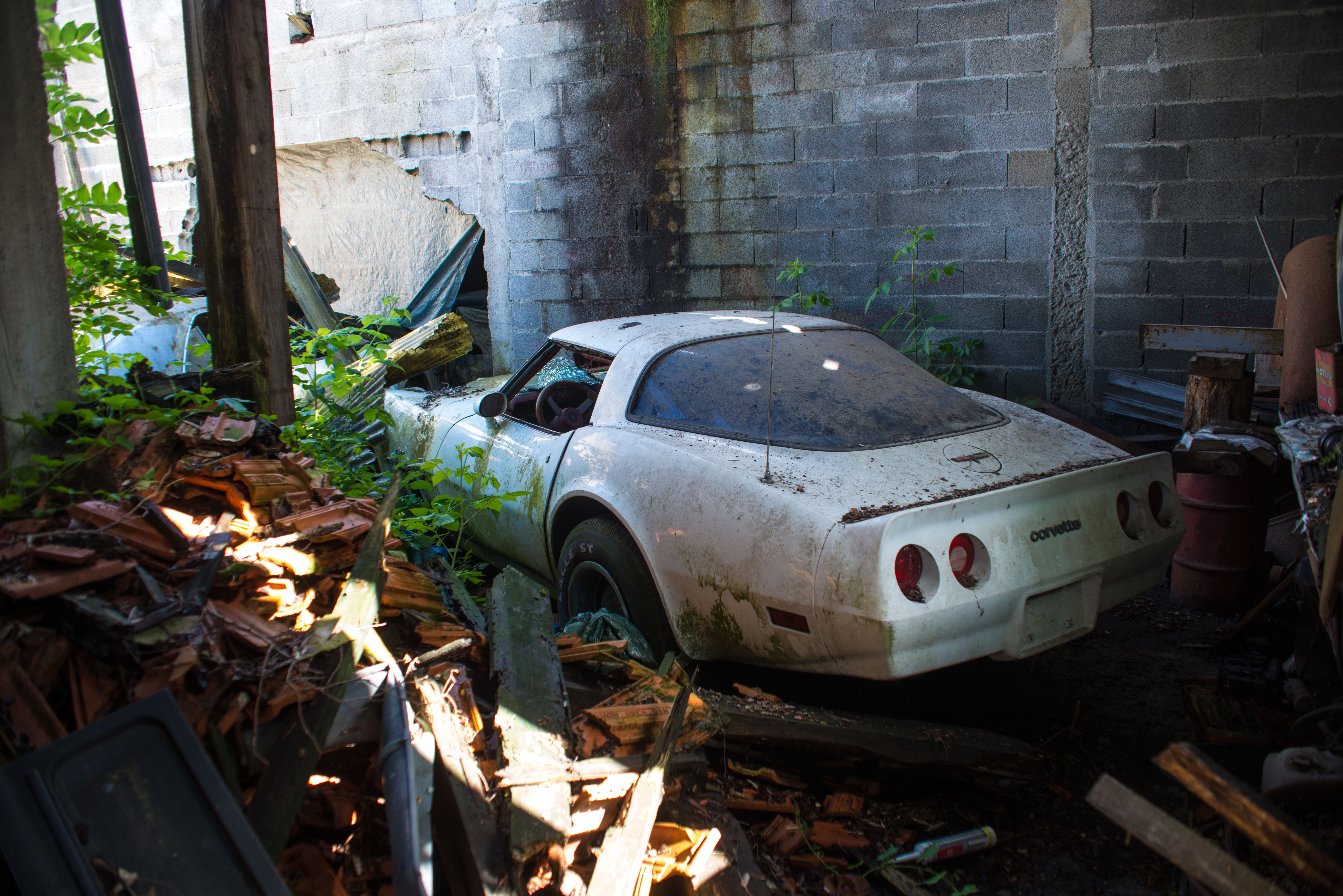 Incredible 81-car French barn-find includes a Miura