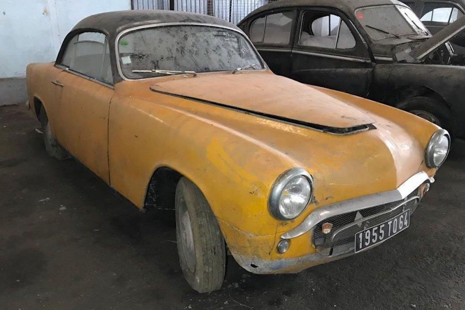 Classic & Sports Car – £493,000 Miura stars at French barn-find sale