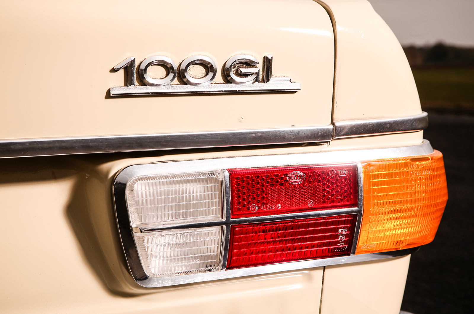 Classic & Sports Car – Is the NSU Ro80 the greatest saloon ever made? NSU Ro80 vs Audi 100 vs Citroen DS23 vs Rover 3.5 Litre vs BMW 2000 vs Mercedes-Benz 230/4