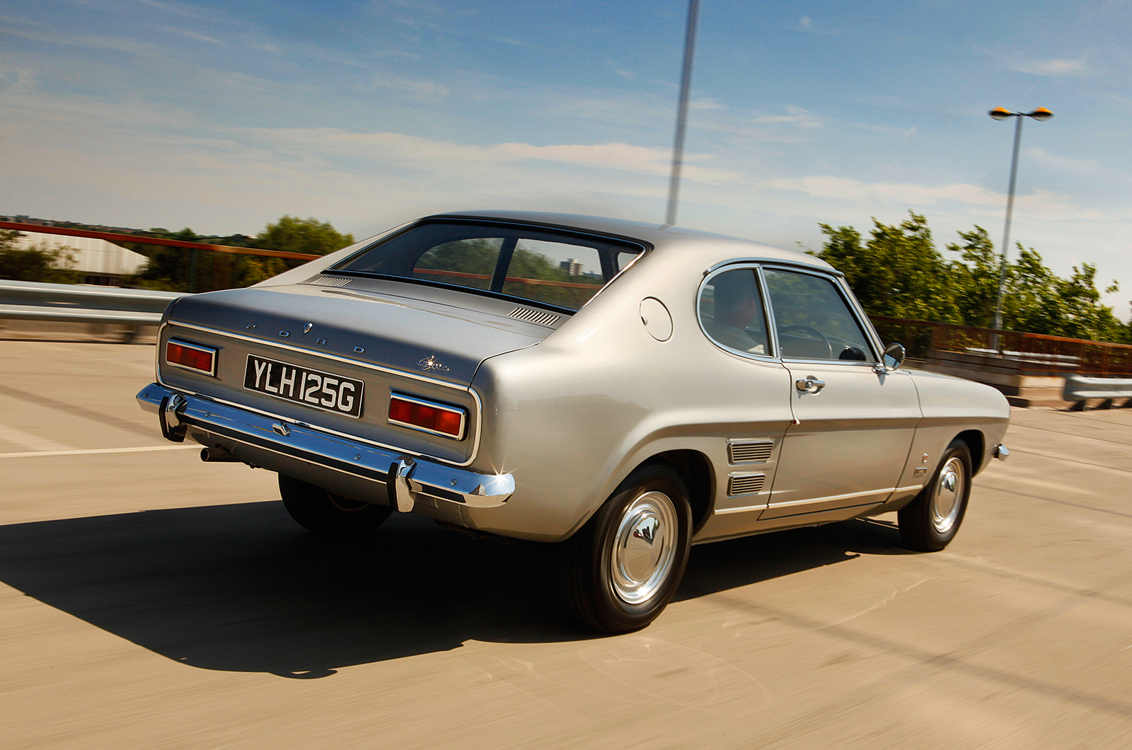 Classic & Sports Car – Ford Capri at 50: Mk1-3 driven