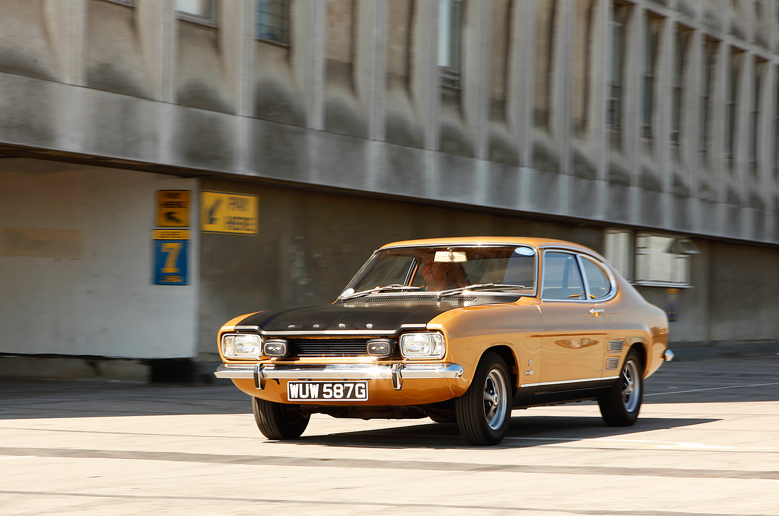 Classic & Sports Car – Ford Capri at 50: Mk1-3 driven