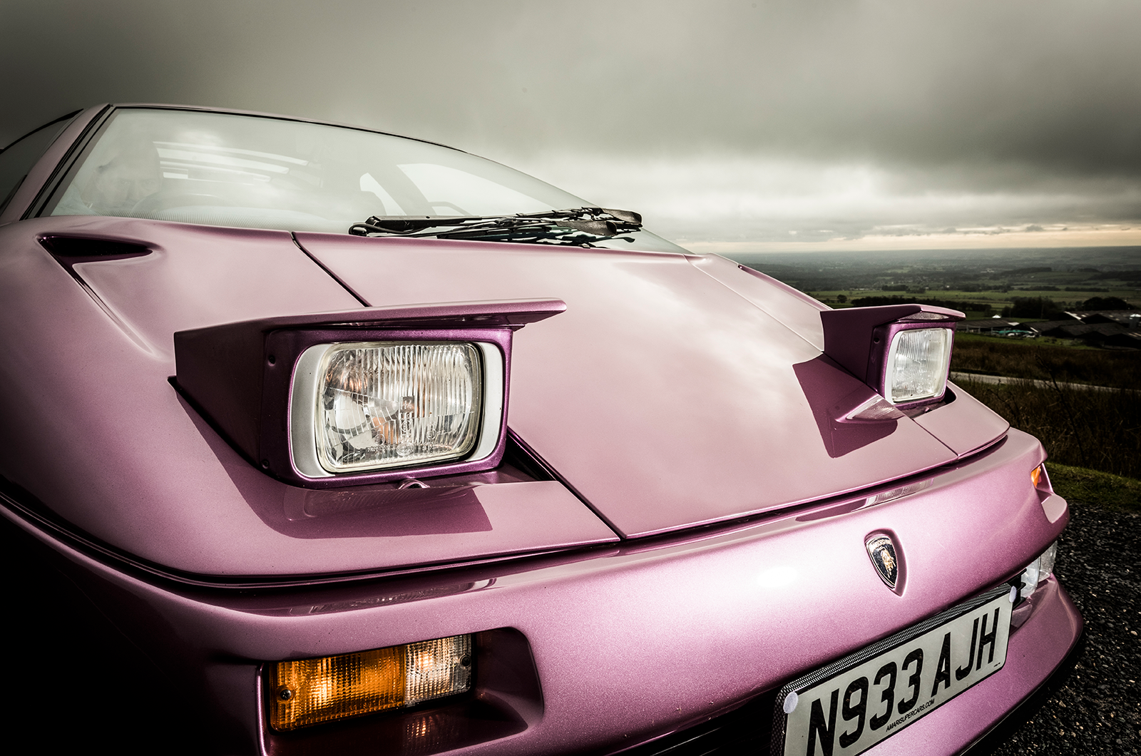 A beauty and a beast: driving the Lamborghini Diablo SE30