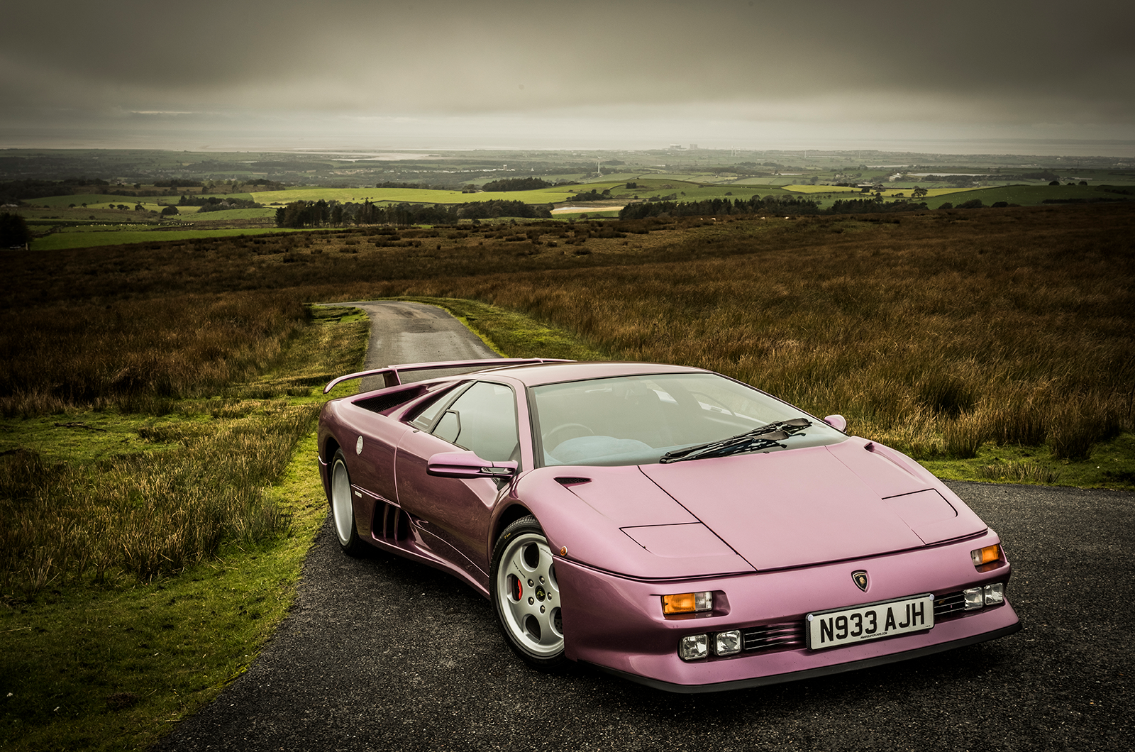 A beauty and a beast: driving the Lamborghini Diablo SE30