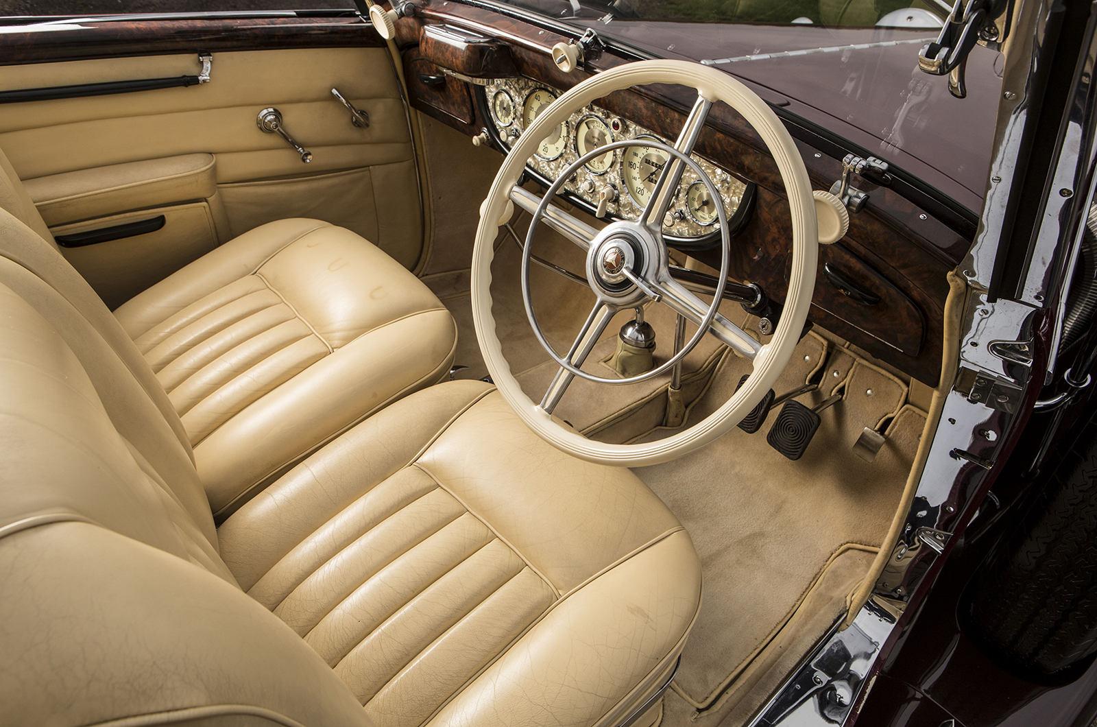 Classic & Sports Car – Big Benz on top at Bonhams' Paris sale