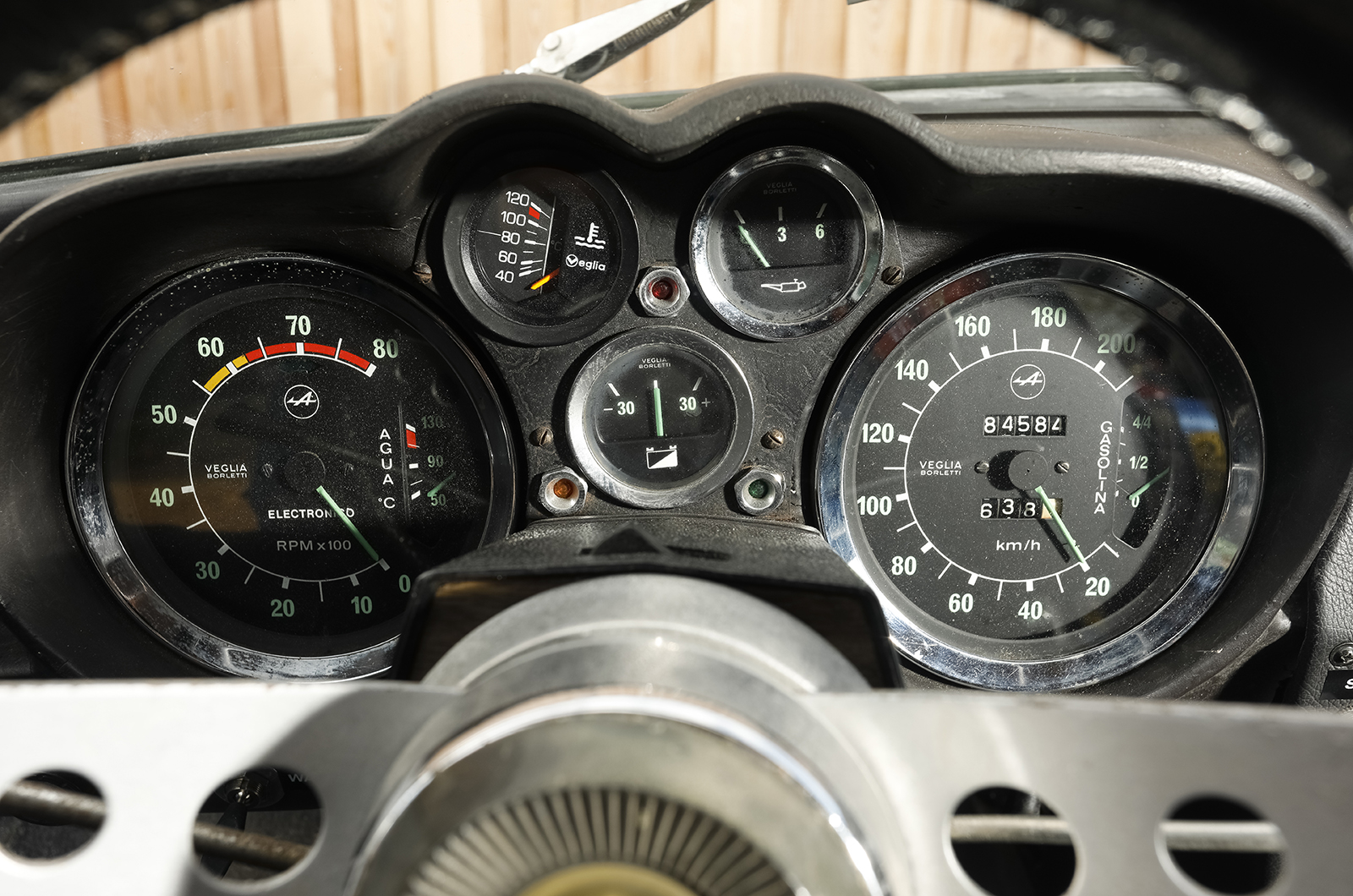 Classic & Sports Car – Porsche 911 vs Alpine A110: Rally heroes for the road