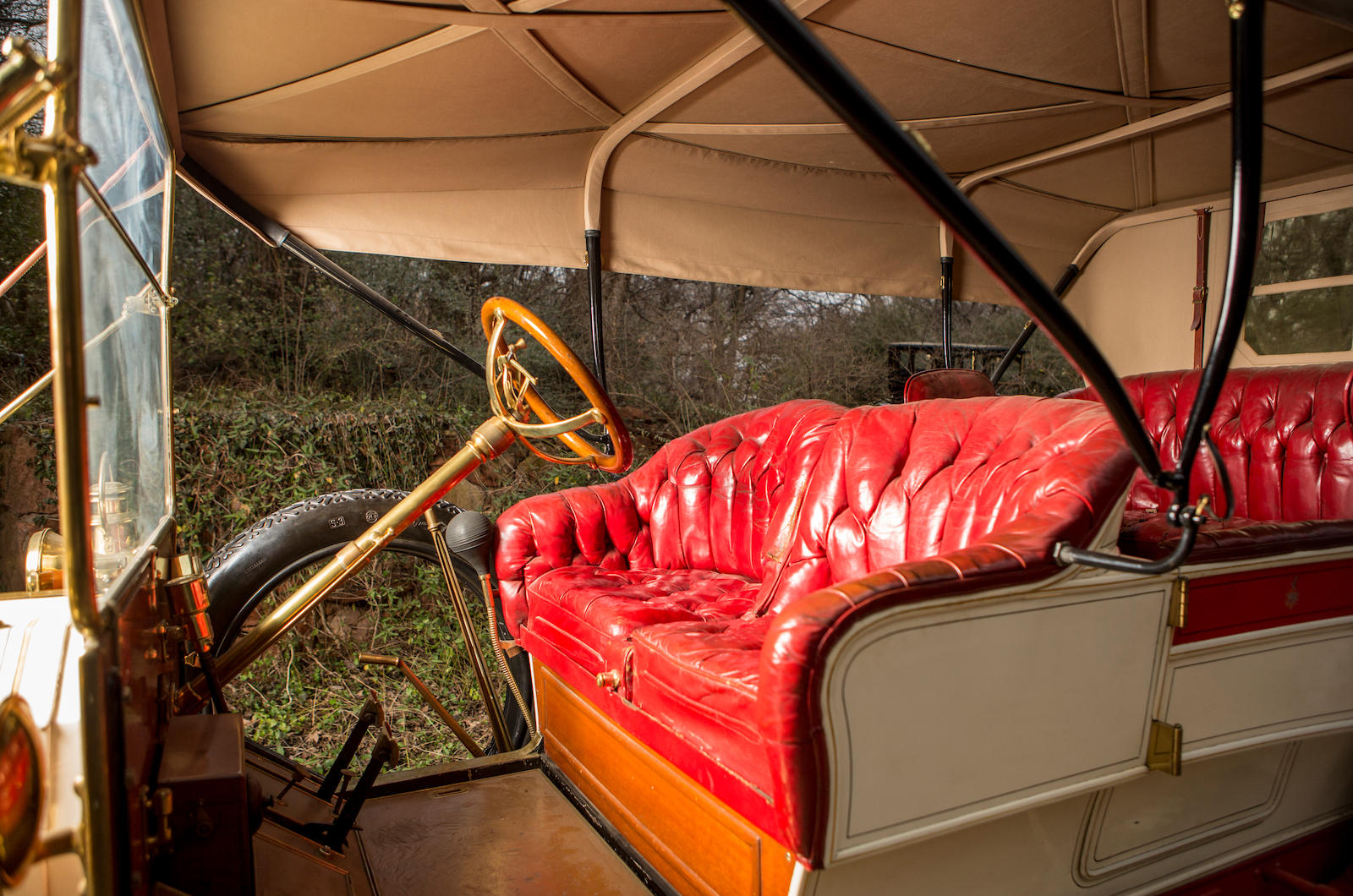 Classic & Sports Car – Wonder Welch is no-reserve 111-year-old treat