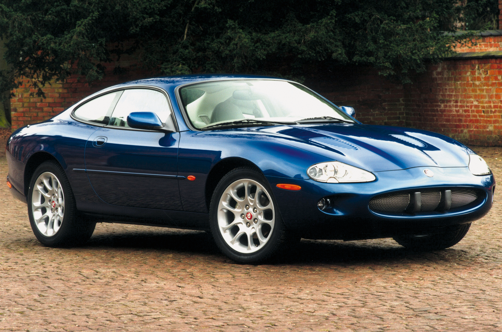 Classic & Sports Car – Buyer’s guide: Aston Martin DB7