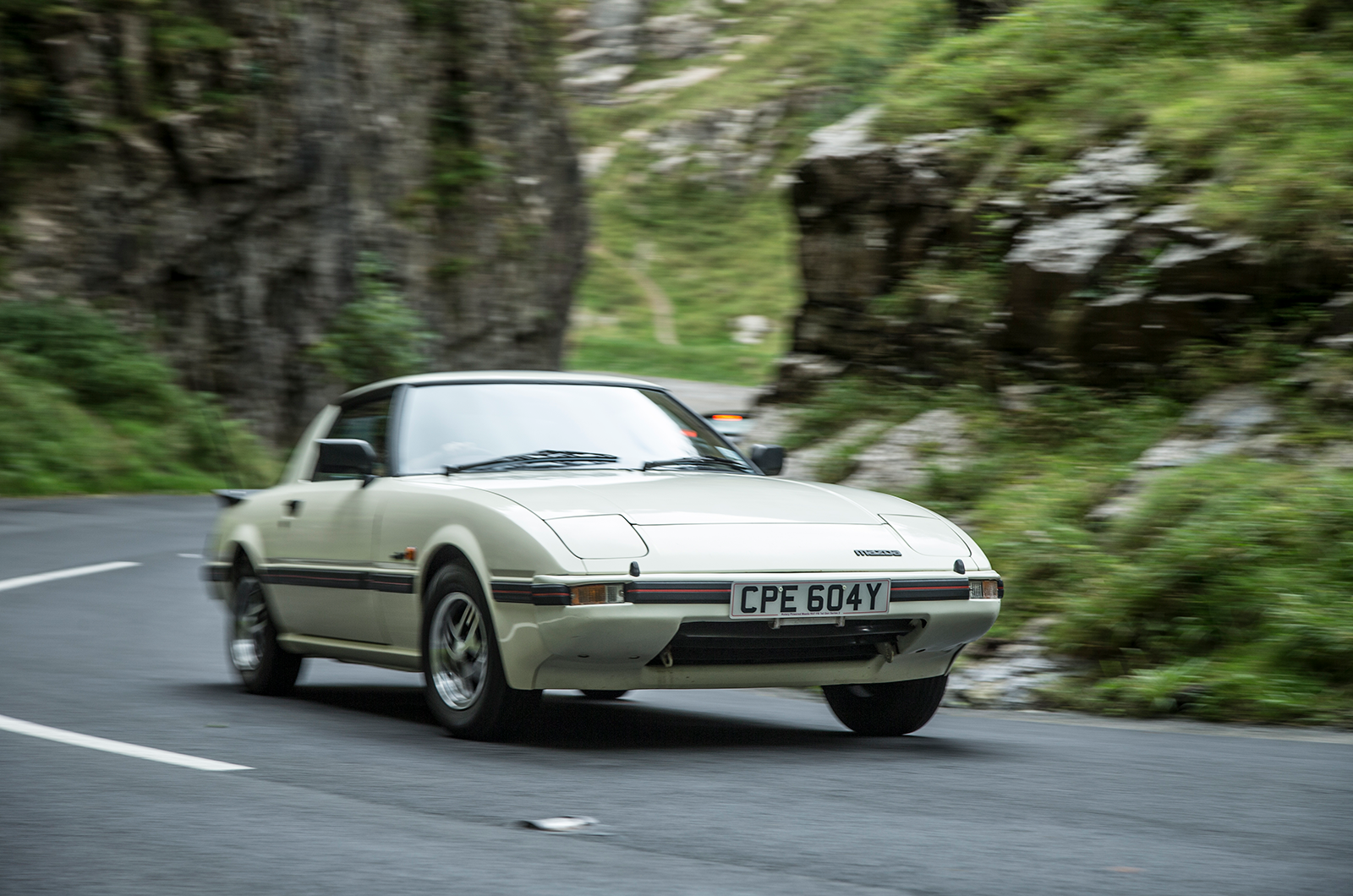Classic & Sports Car – 20 undervalued ’70s classics