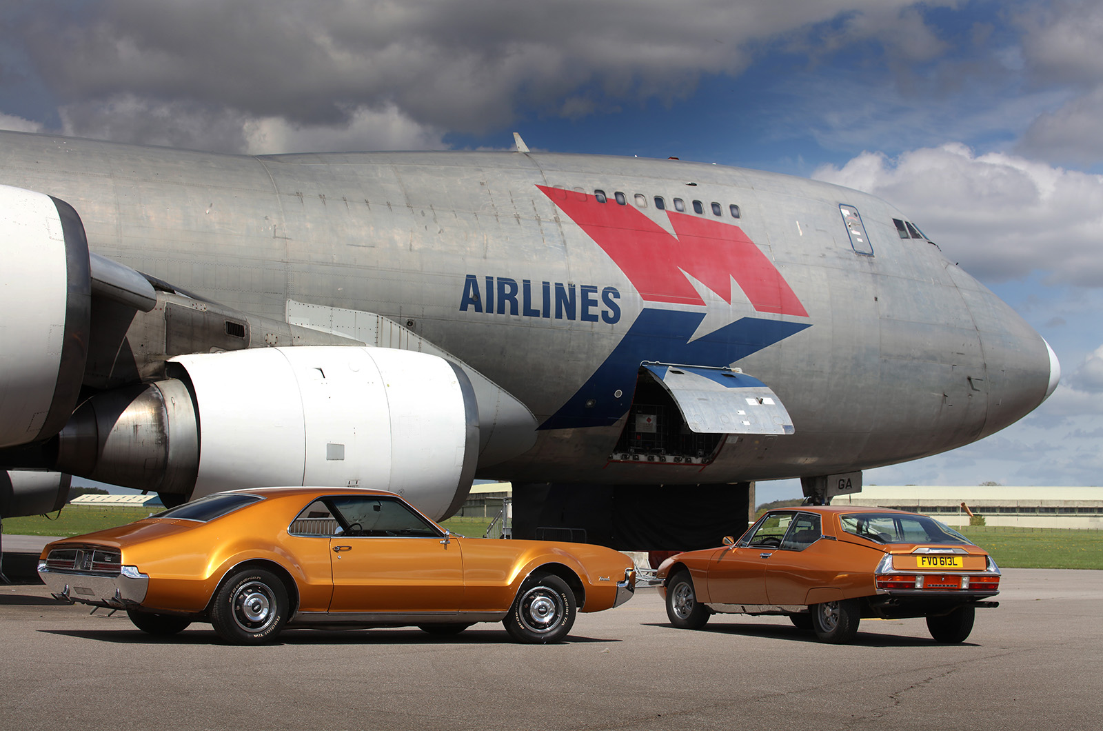 Classic & Sports Car – Citroën SM and Oldsmobile Toronado: groundbreaking GTs