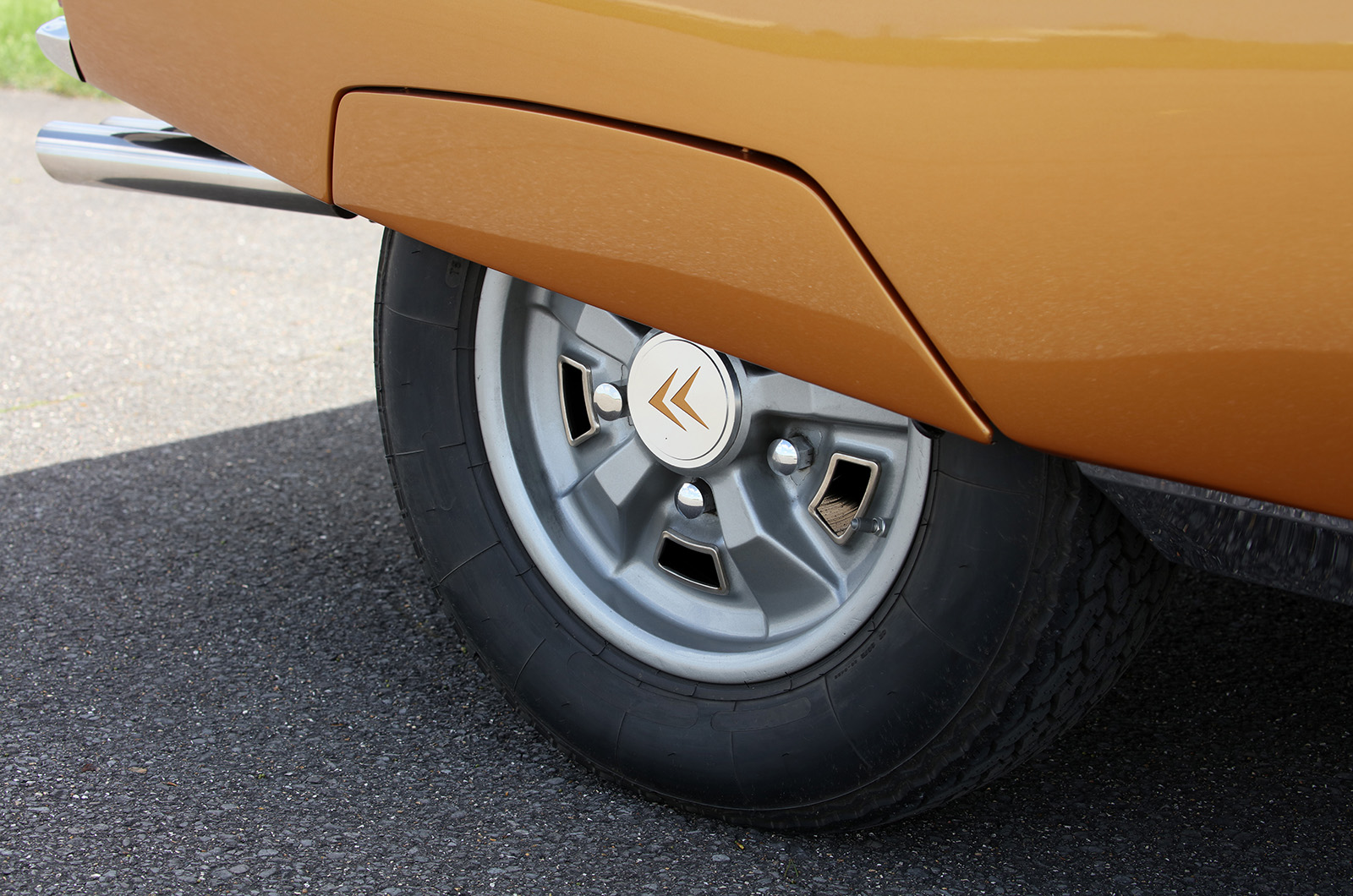 Classic & Sports Car – Citroën SM and Oldsmobile Toronado: groundbreaking GTs