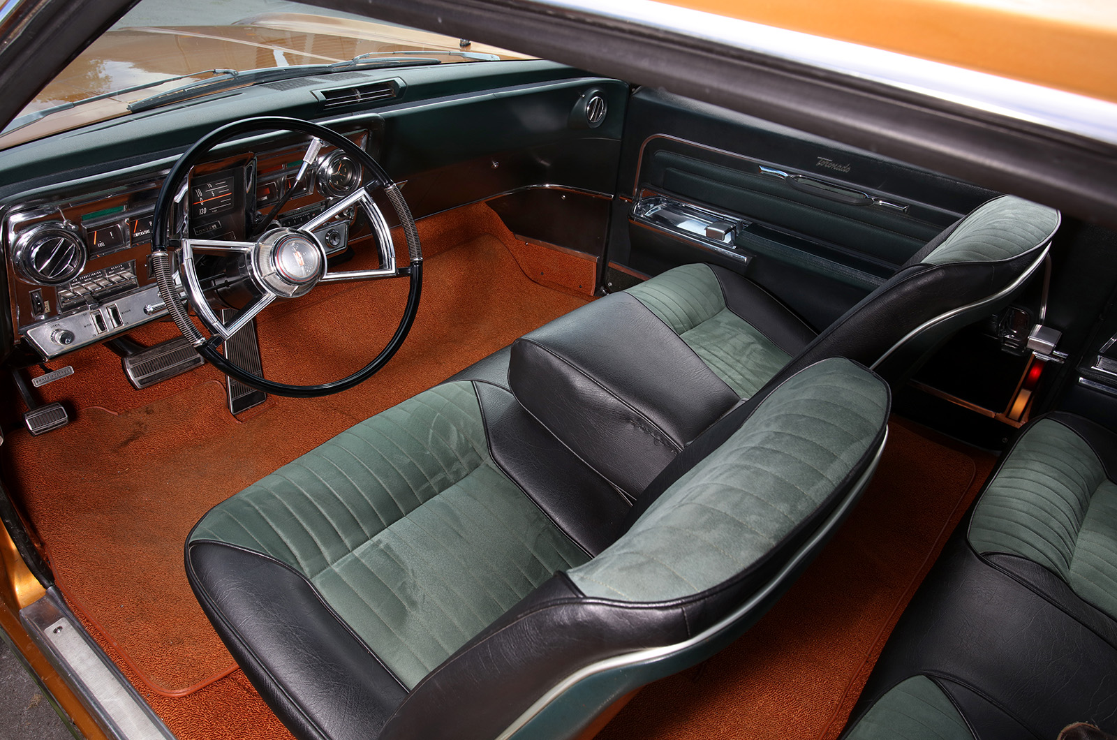 Classic & Sports Car – Citroën SM and Oldsmobile Toronado: groundbreaking GTs