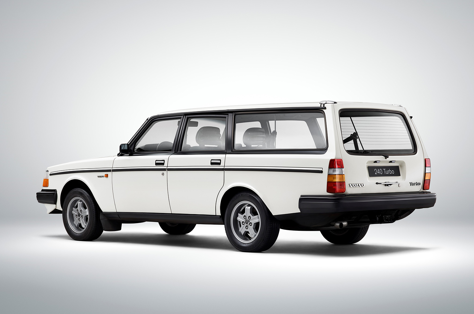 Classic & Sports Car – This Volvo world-record attempt needs you!