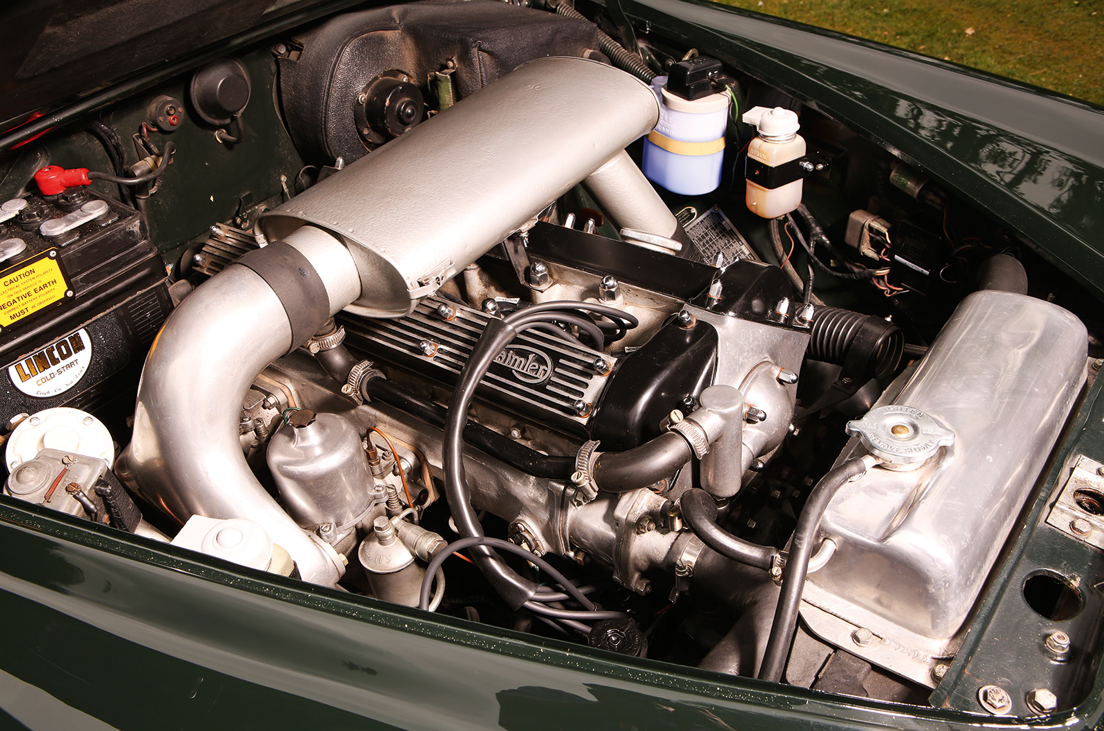 Classic & Sports Car – Buyer’s guide: Jaguar 420 and Daimler Sovereign