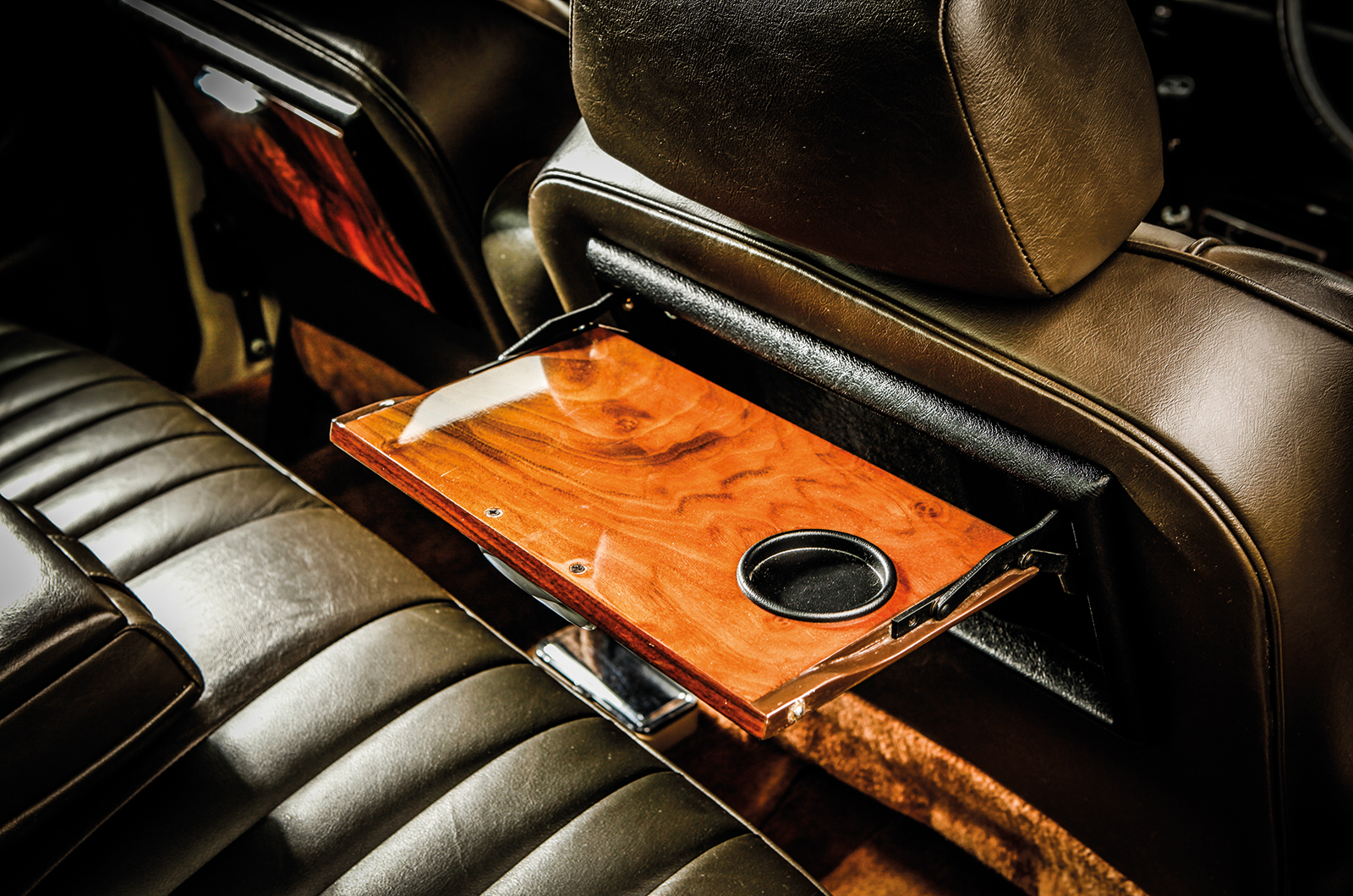 Classic & Sports Car – Avant-garde for the masses: Citroën GS Pallas vs Vanden Plas 1.7