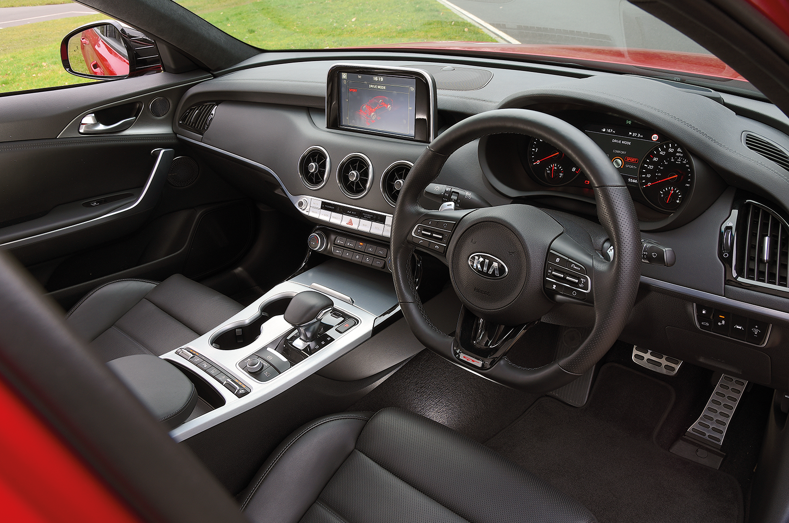 Classic & Sports Car – Future classic: Kia Stinger GT S