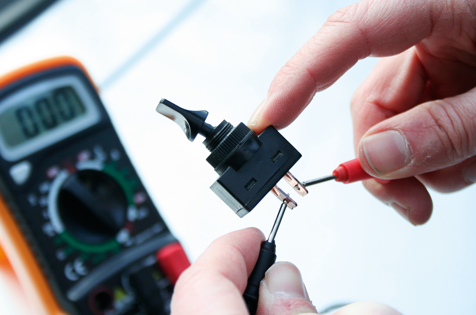 Classic & Sports Car – How to... check your classic car’s electrics 