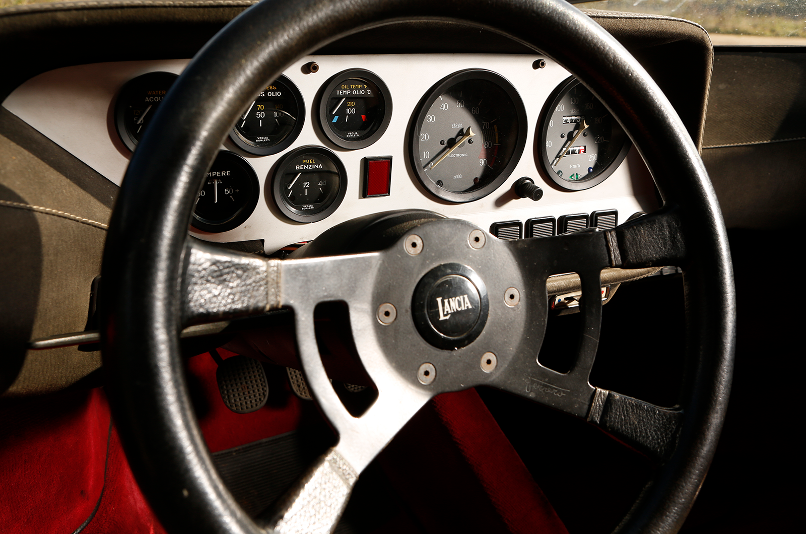 Classic & Sports Car – Lancia Stratos: rallying’s best road star?