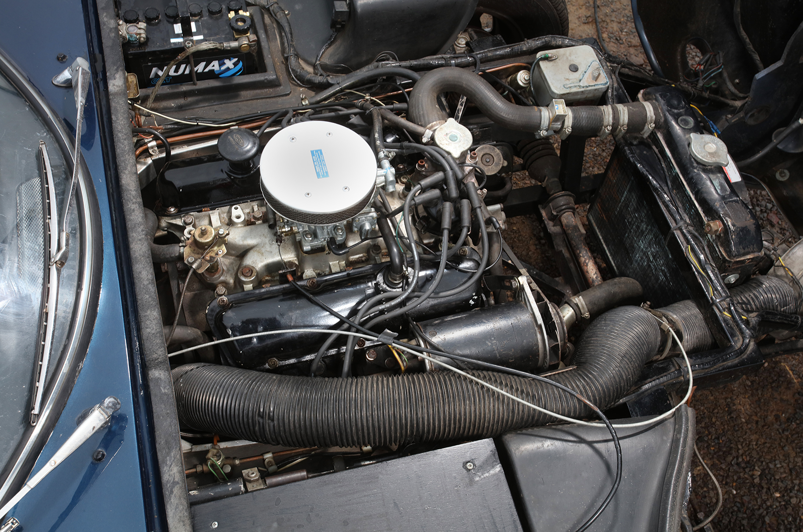 Classic & Sports Car – Don’t buy that, buy this: Jaguar E-type vs Marcos 3-Litre