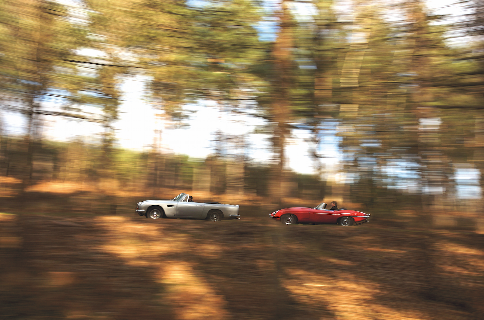 Classic & Sports Car – The civil English war: Aston DB6 vs Jaguar E-type
