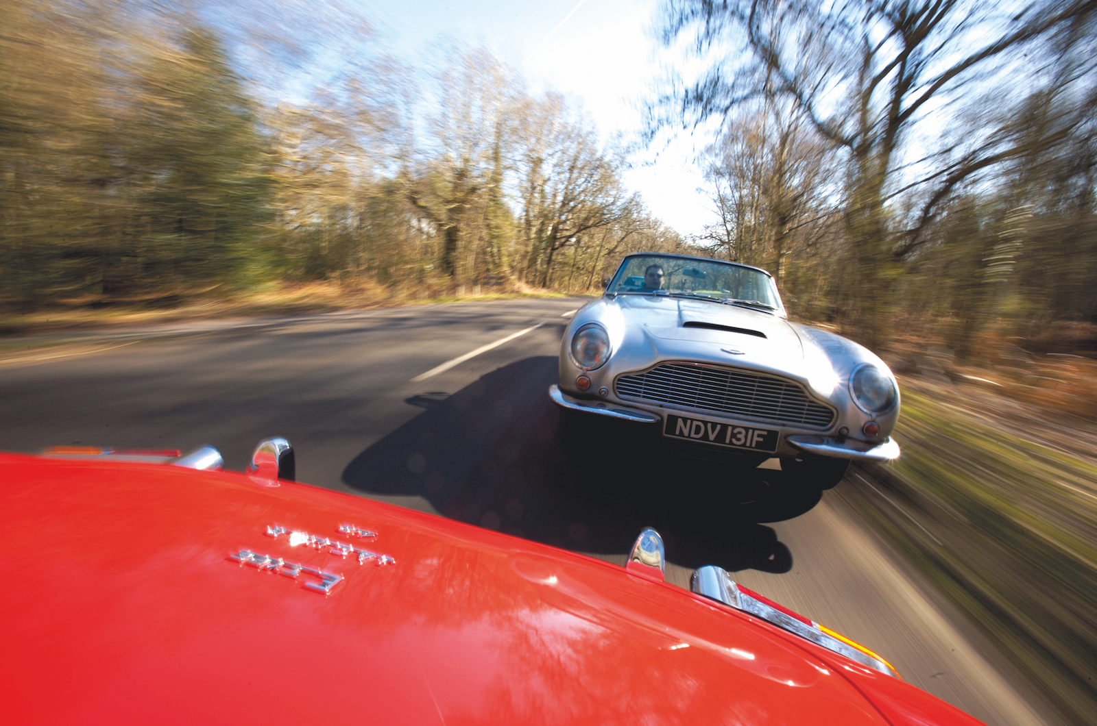 Classic & Sports Car – The civil English war: Aston DB6 vs Jaguar E-type