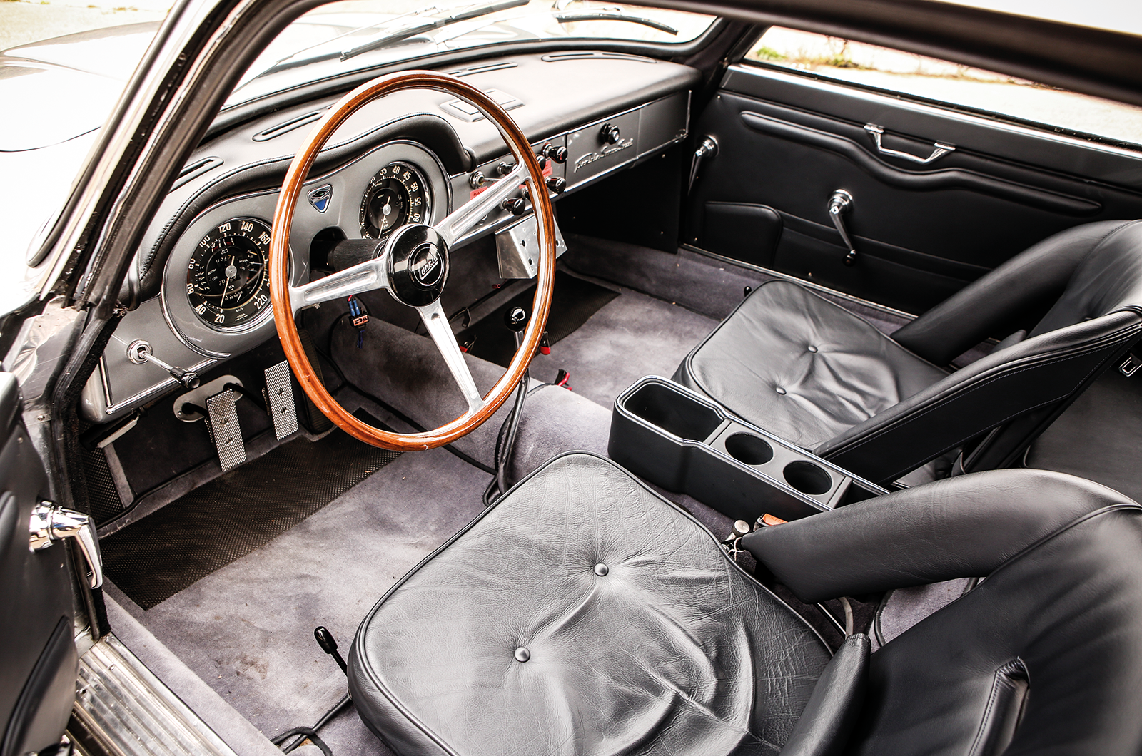 Classic & Sports Car – Lancia Flaminia family: the last of the proper Lancias