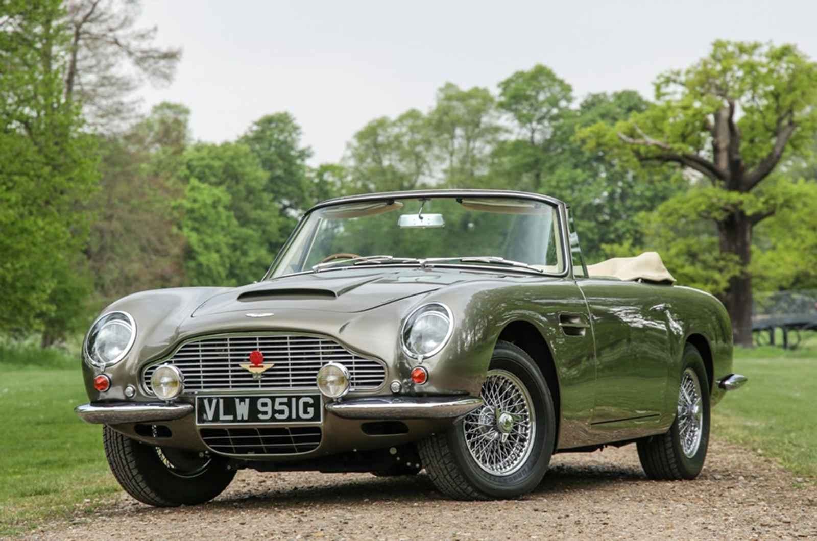 Classic & Sports Car – DB5 makes £850k as Astons dominate weekend sales