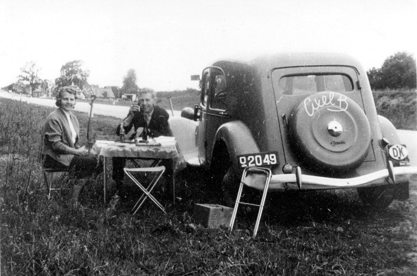 Classic & Sports Car – Citroën Traction Avant camionnette: van extraordinaire