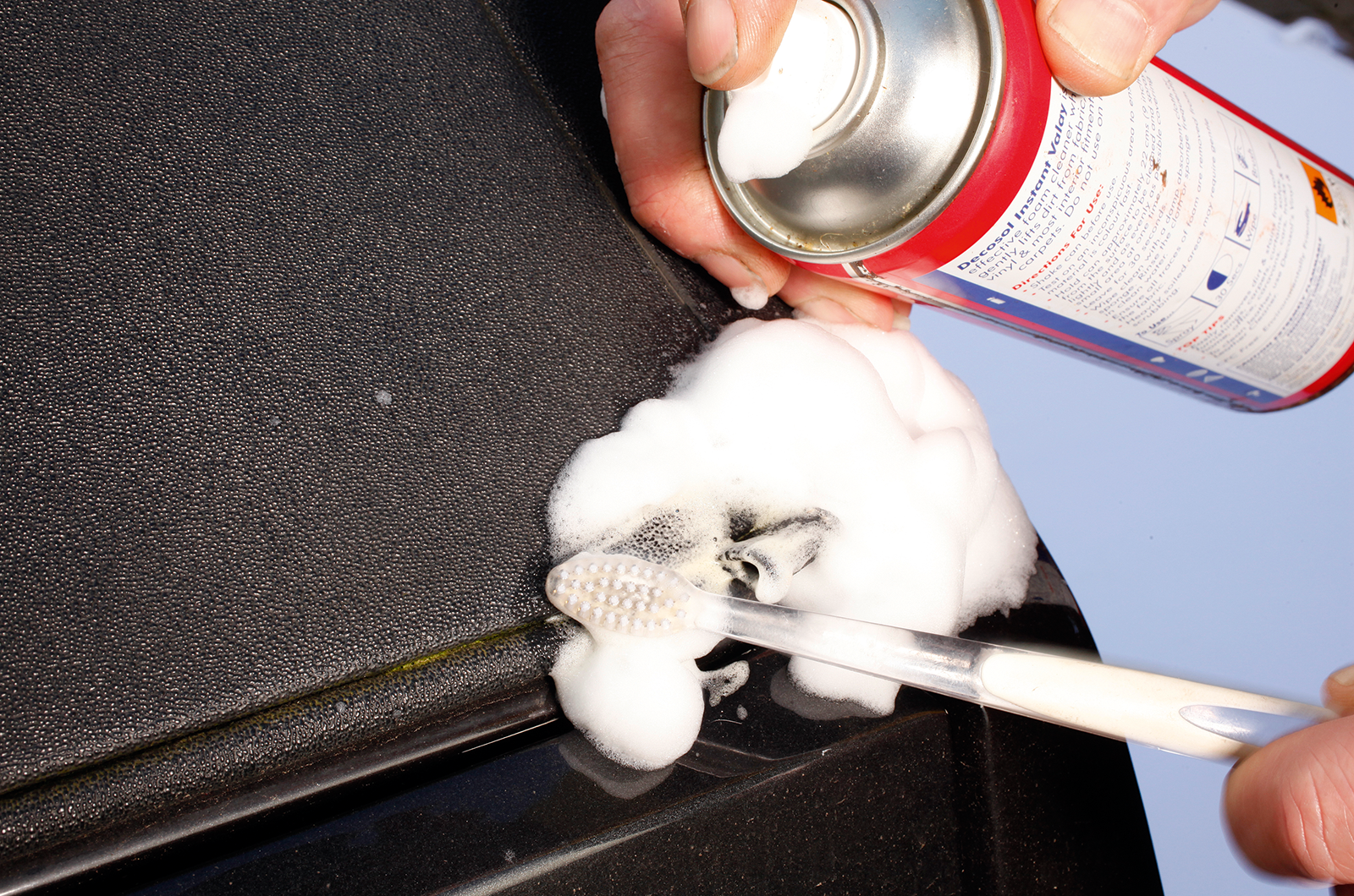 Classic & Sports Car – How to... clean and care for your classic car’s hood