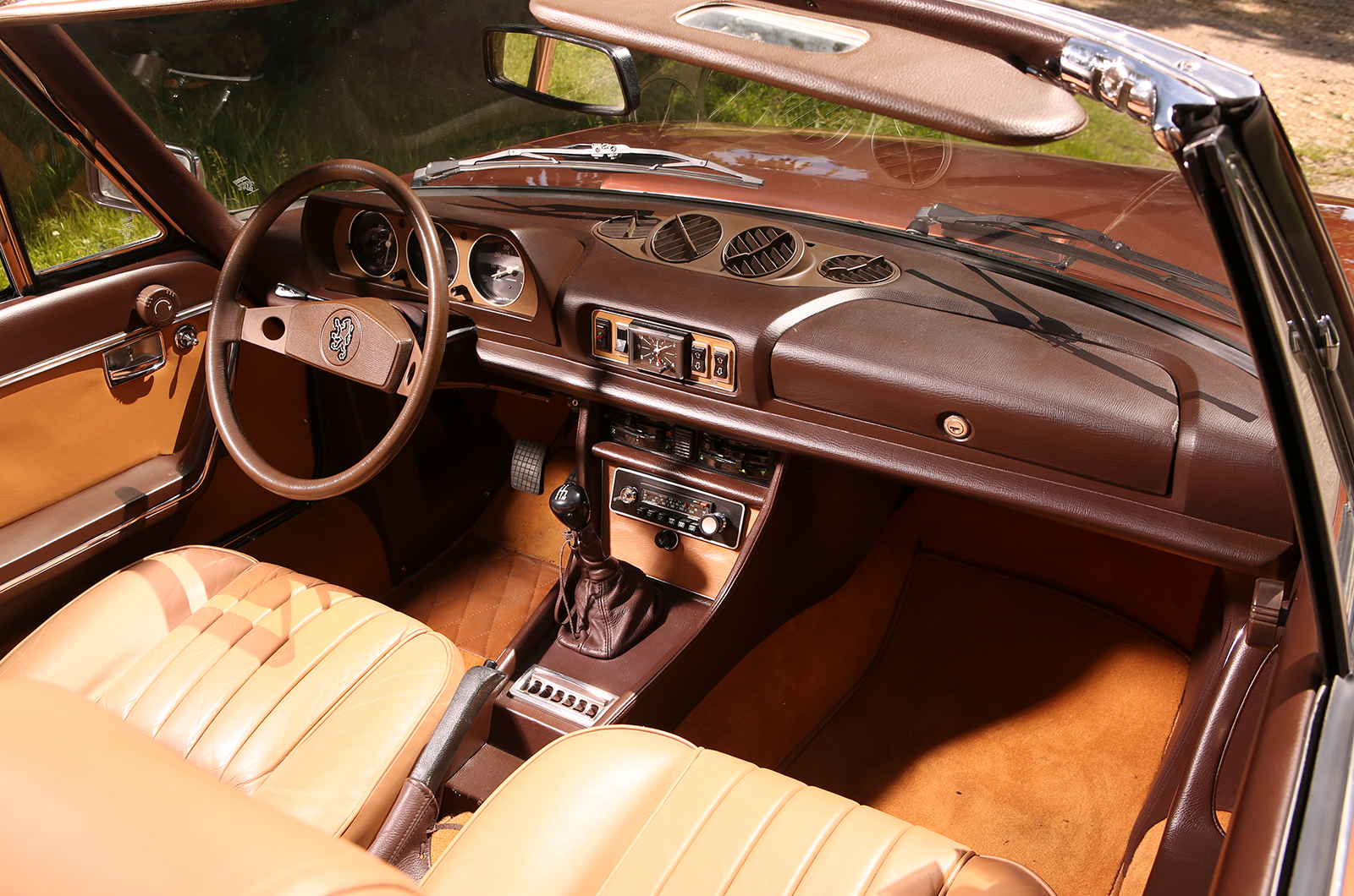 Don’t buy that, buy this: Peugeot 504 vs Mercedes Pagoda 