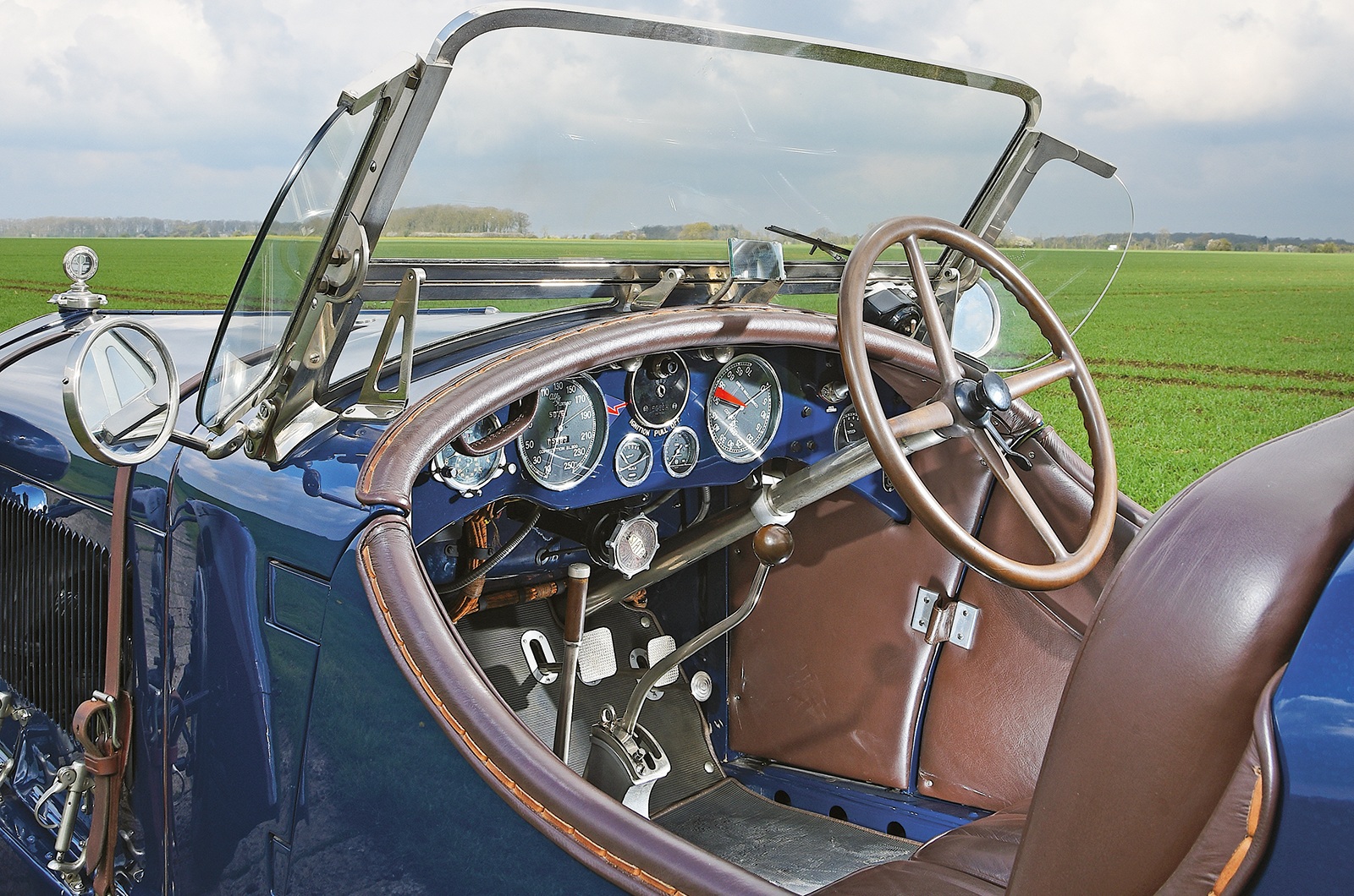 Classic & Sports Car – Alfa Romeo 8C: Driving a rare ‘Long Chassis’