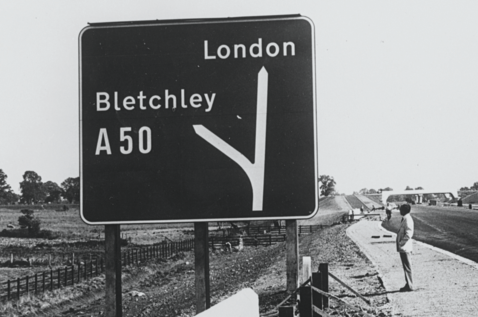 Classic & Sports Car – How the motorway made Britain